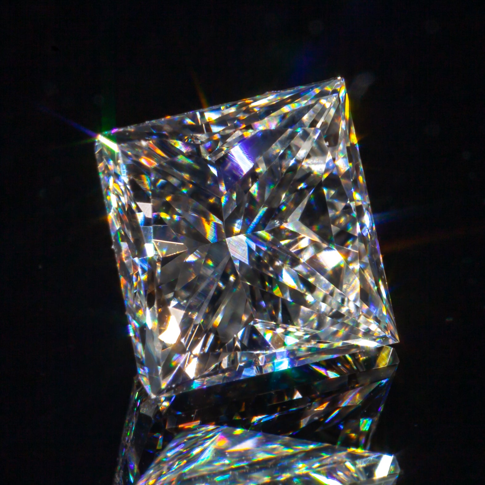 1.13 Carat Loose I / VS2 Princess Cut Diamond GIA Certified

Diamond General Info
GIA Report Number: 6183448166
Diamond Cut: Square Modified Brilliant
Measurements: 5.61 x 5.60 x 4.09 mm

Diamond Grading Results
Carat Weight: 1.13
Color Grade: