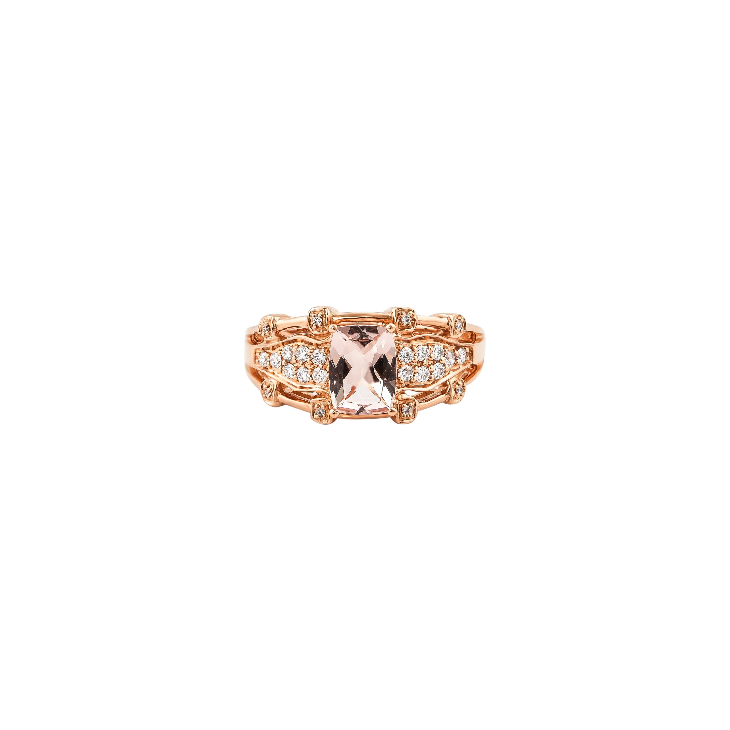 Contemporary 1.13 Carat Morganite and Diamond Ring in 18 Karat Rose Gold For Sale
