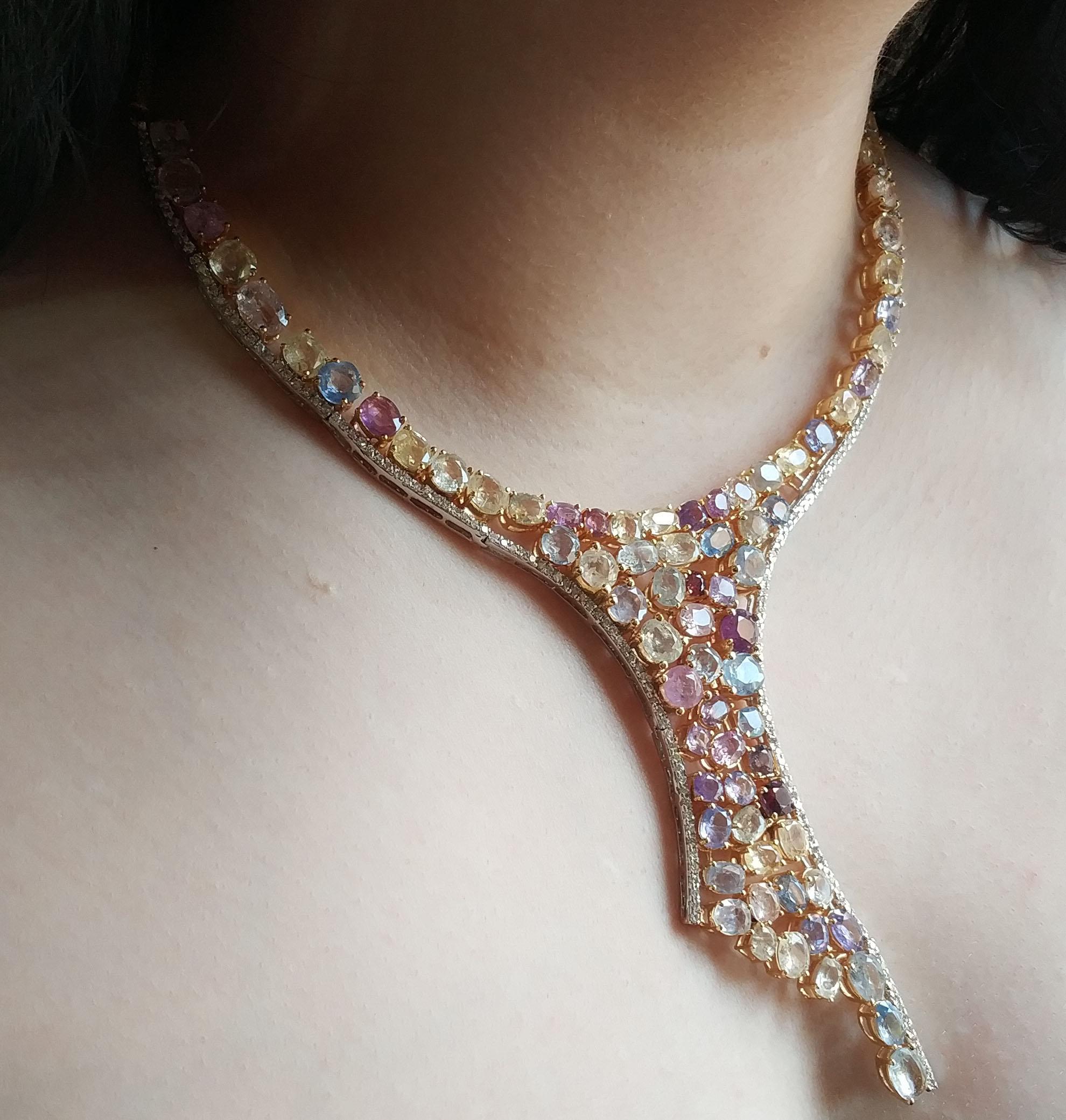 113 Carat Multicolored Sapphire and Diamond Necklace in Hourglass Design In New Condition For Sale In London, GB