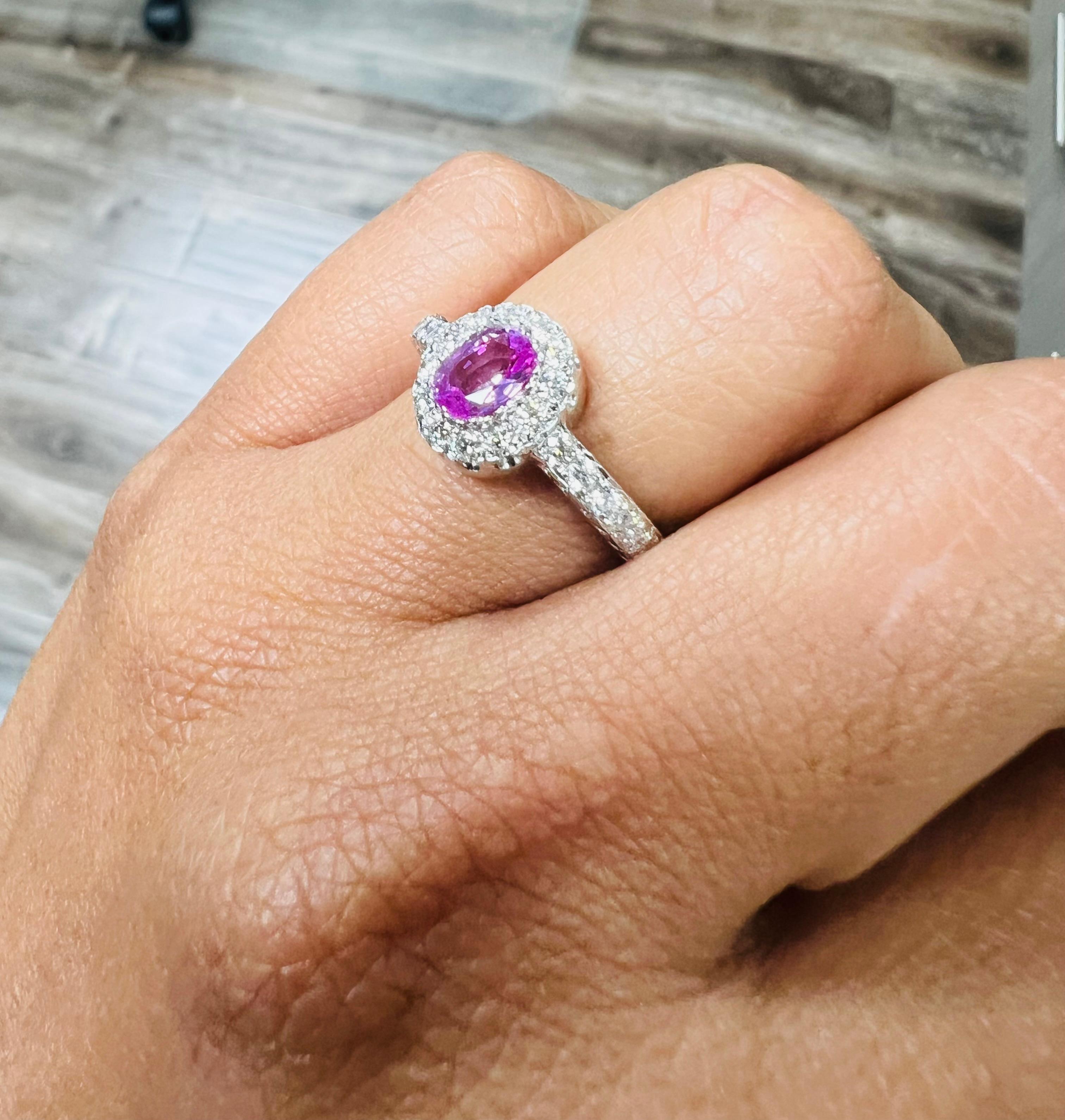 Anillo de oro blanco de 14 quilates con diamante zafiro rosa natural de 1,13 quilates en venta 1