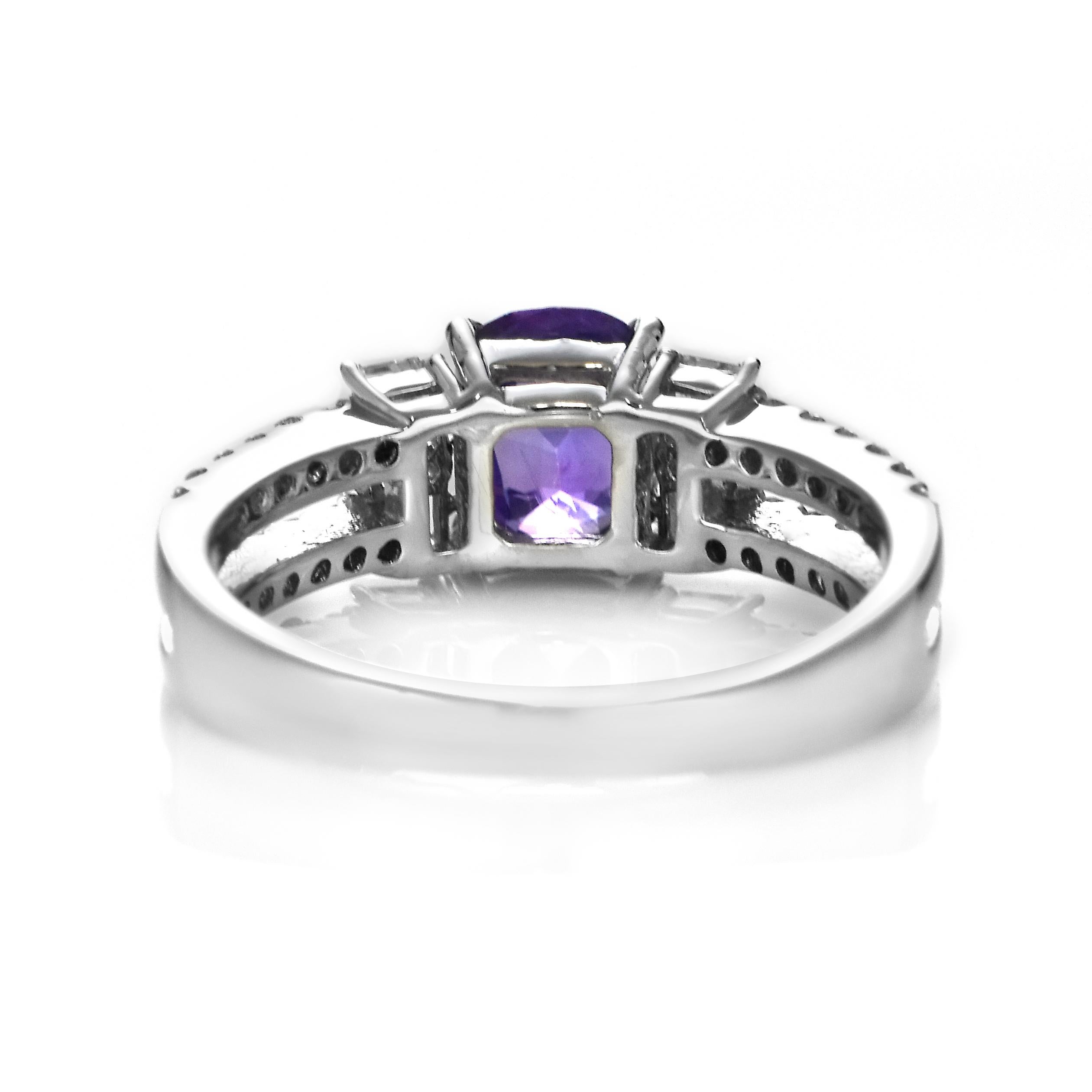 1.13 Carat Natural Unheated Purple Sapphire and Diamond Ring Made in Platinum For Sale 6