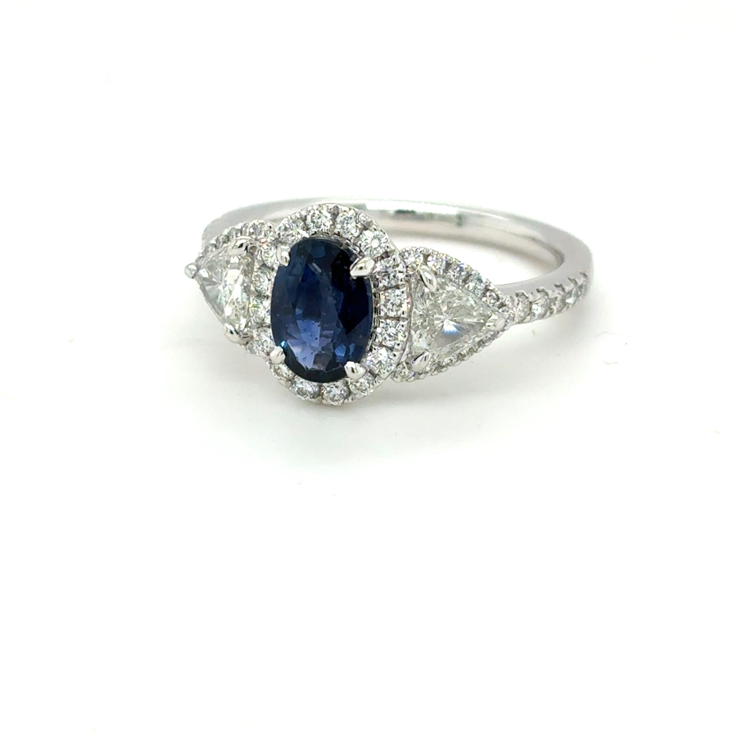 1.13 Carat Oval Cut Blue Sapphire Diamond Platinum Ring For Sale 10