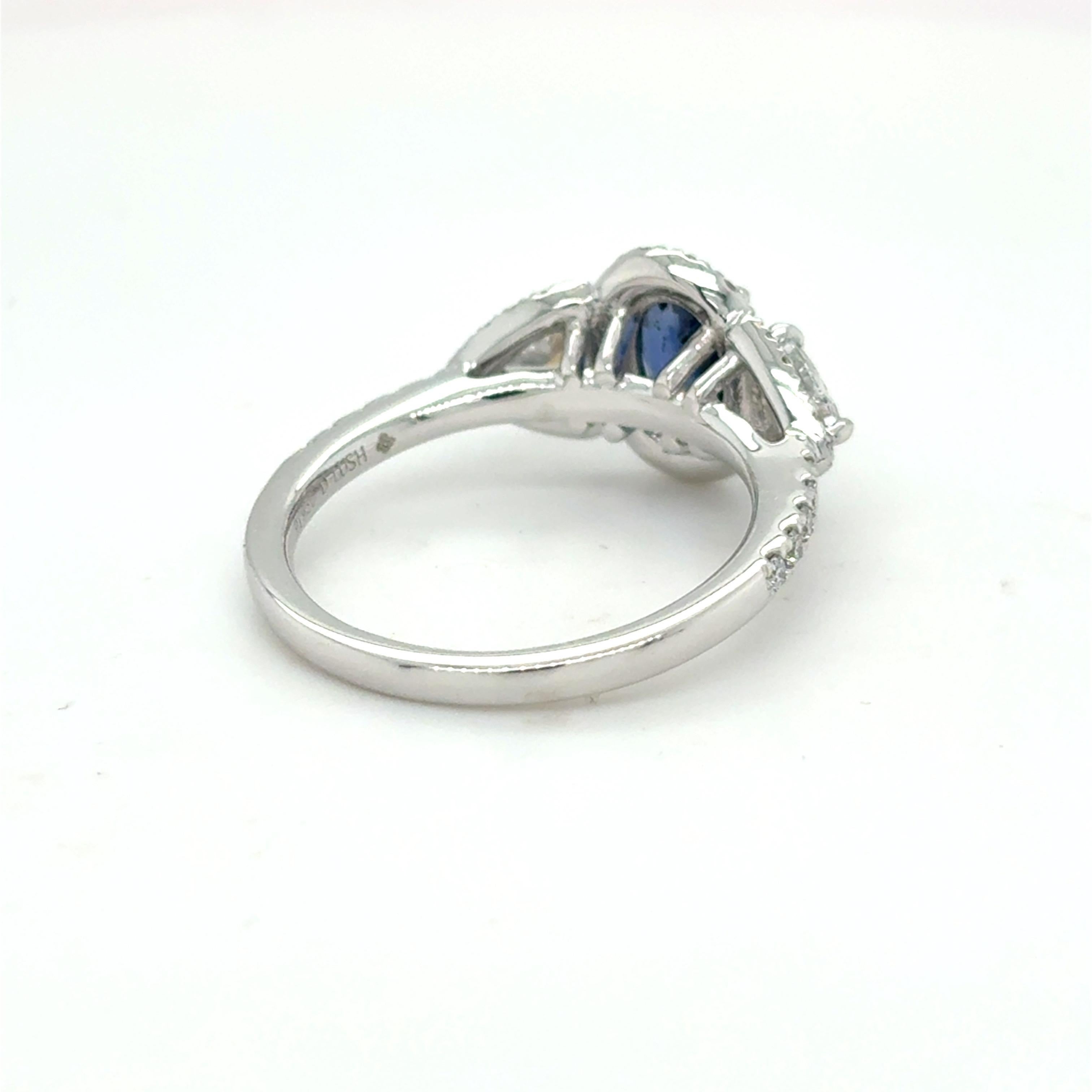 1.13 Carat Oval Cut Blue Sapphire Diamond Platinum Ring For Sale 4