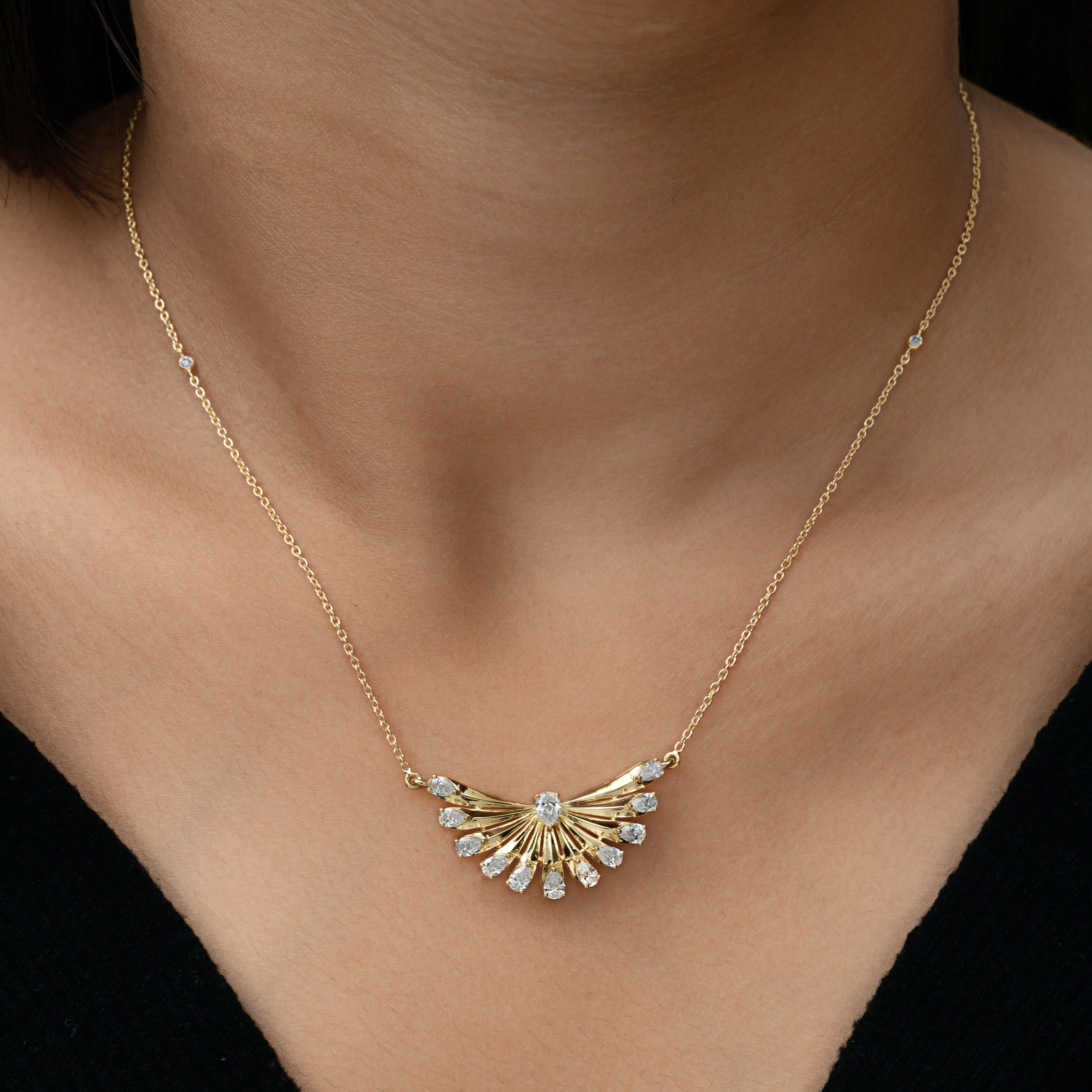 Moderno Collana con ciondolo di diamanti a pera da 1,13 carati SI Clarity HI Color Oro giallo 14k in vendita