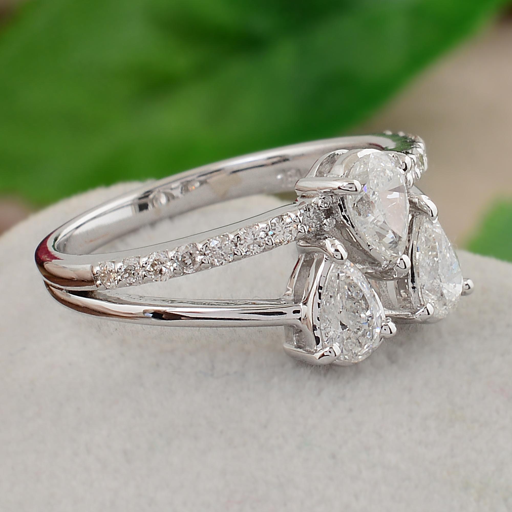 Código del Artículo :- SER-2583A
Peso bruto :- 3.54 gm
Oro blanco macizo 18k Peso :- 3,34 gm
Peso del diamante natural :- 0,99 quilates ( CLARIDAD MEDIA DEL DIAMANTE SI1-SI2 Y COLOR H-I )
Tamaño del anillo :- 7 US & Todos los tamaños de anillo