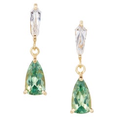 Boucles d'oreilles en or jaune 18 carats avec grenat démantoïde de 1,13 carat et diamants