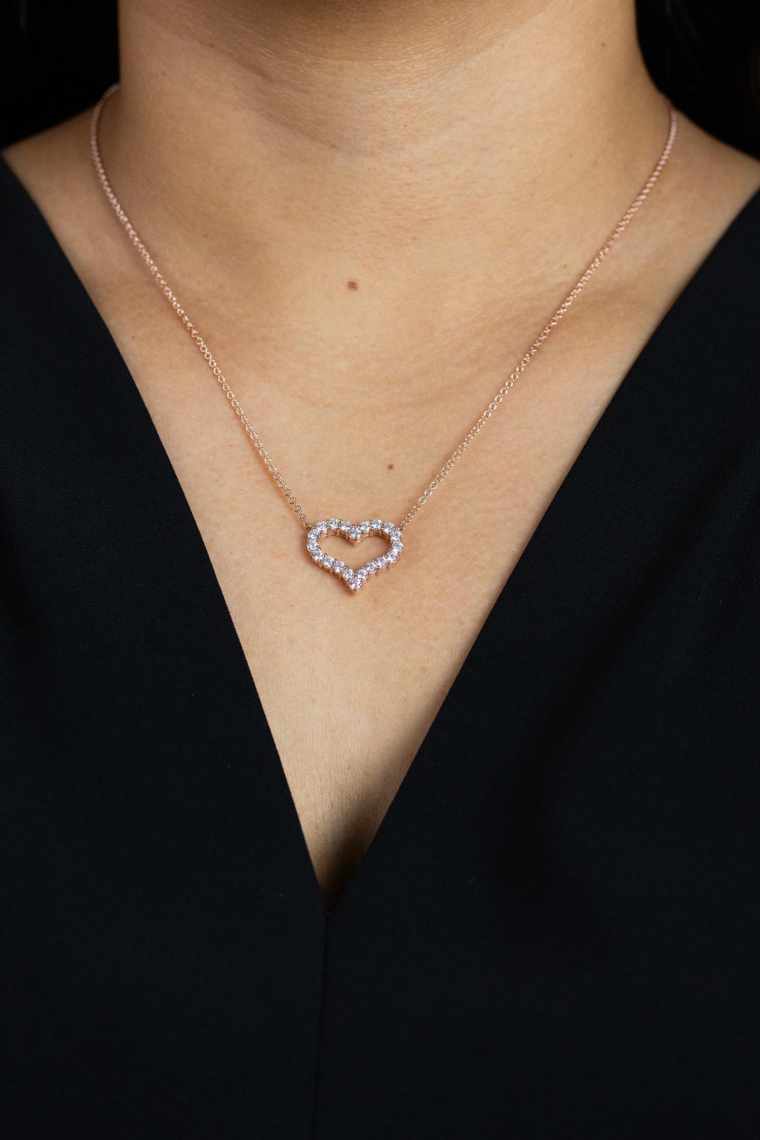 1.13 Carats Total Brilliante Diamond Round Open-Work Heart Pendant Necklace Neuf - En vente à New York, NY