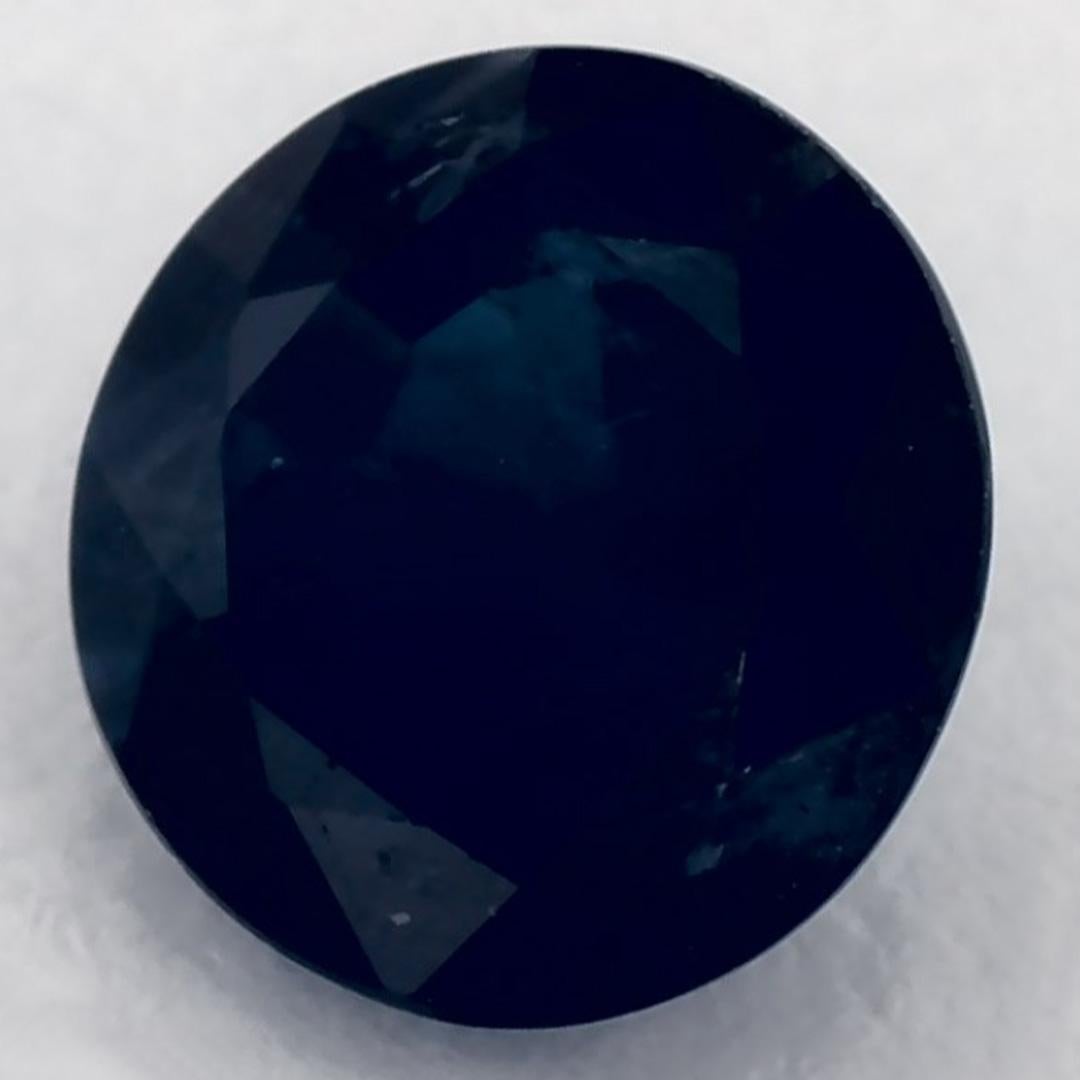 This natural Blue sapphire offers elegance and sophistication. With its rich color saturation and precise cutting, it is the perfect centerpiece for an engagement ring or luxury jewelry design.

This sapphire originates from Sri Lanka (Ceylon),