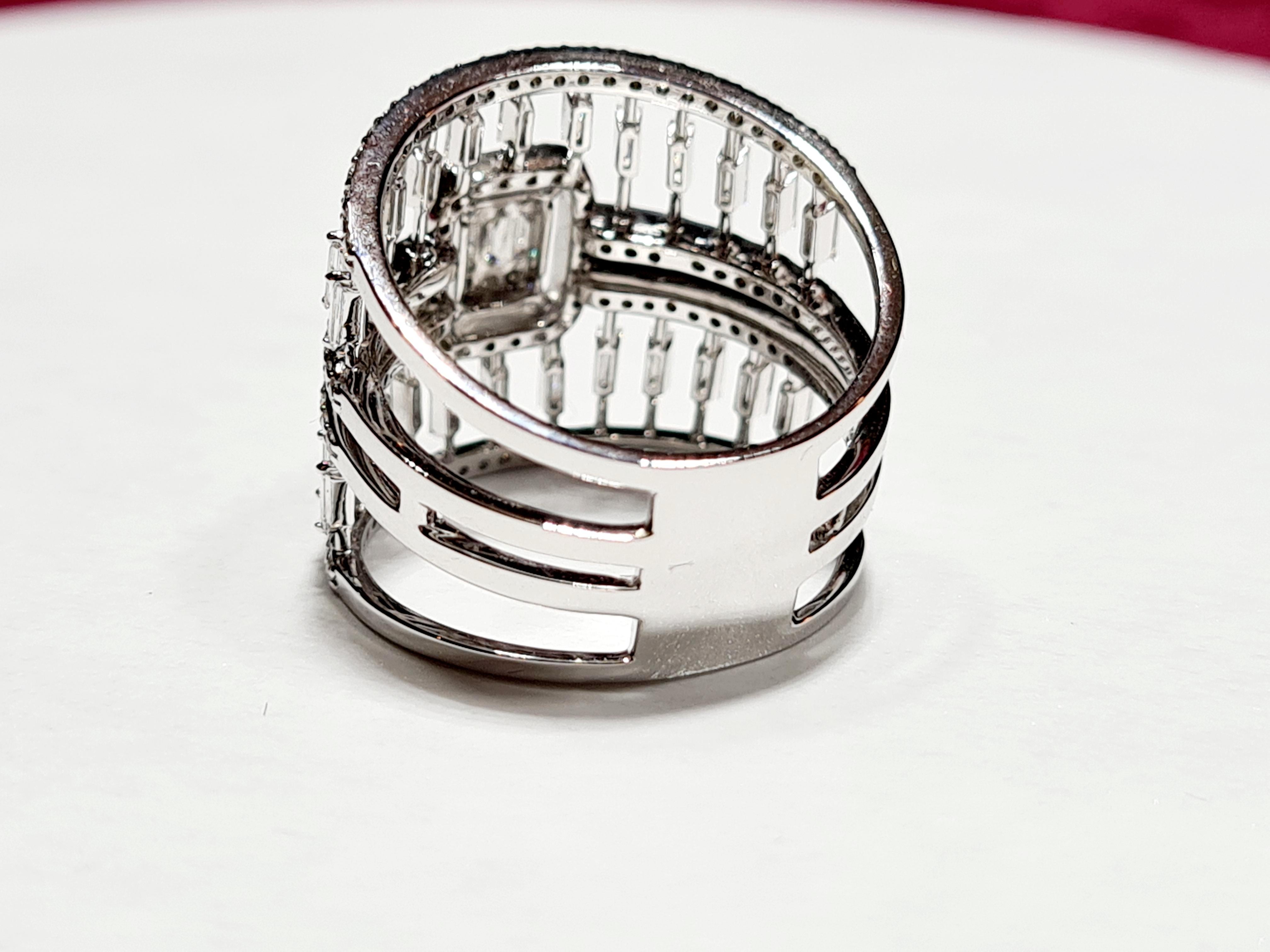 1.13 Ct Diamonds 18kt White Gold Fine Band Ring In New Condition For Sale In Bosco Marengo, IT
