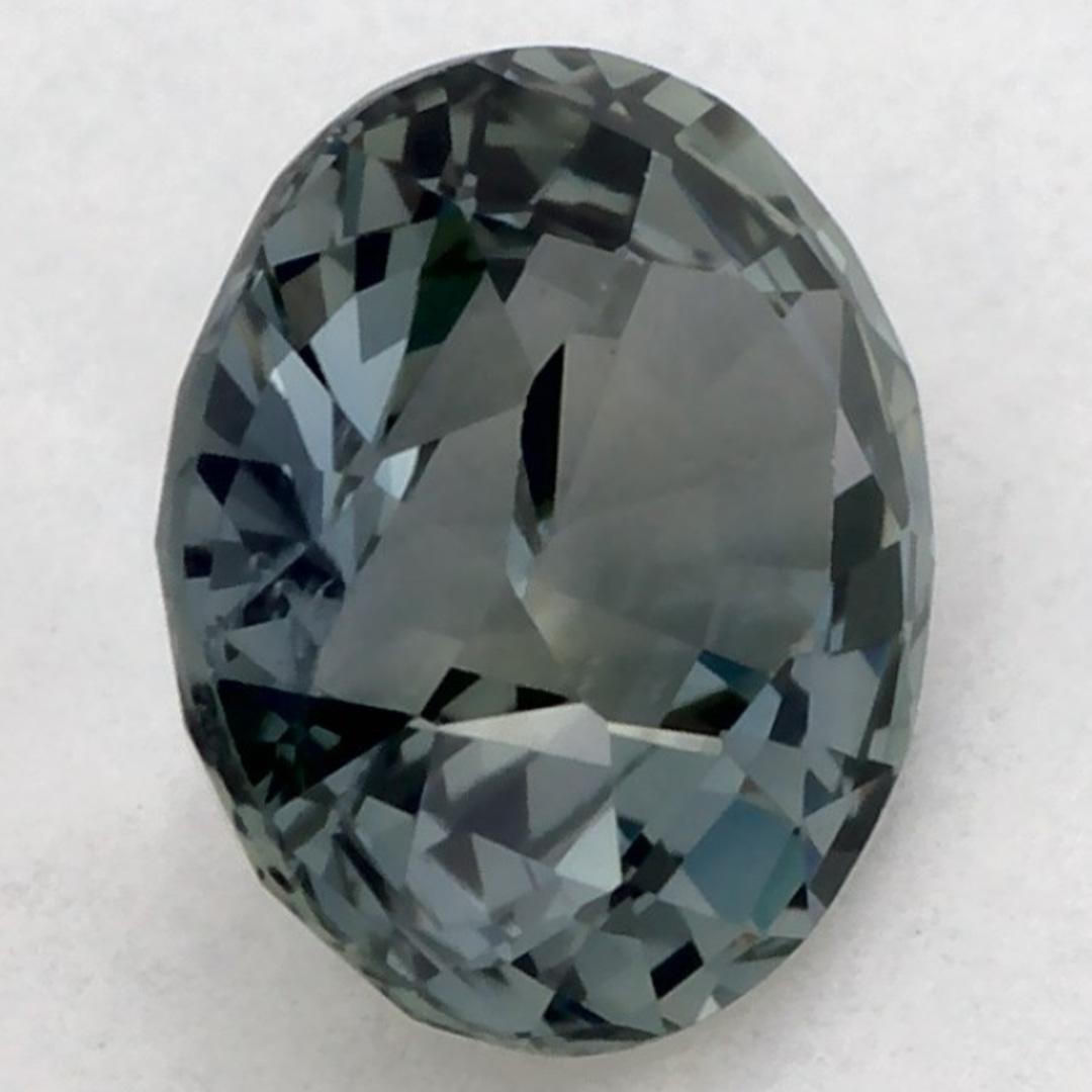 1.13 Ct Green Sapphire Oval Loose Gemstone (Saphir vert ovale en vrac) en vente 2