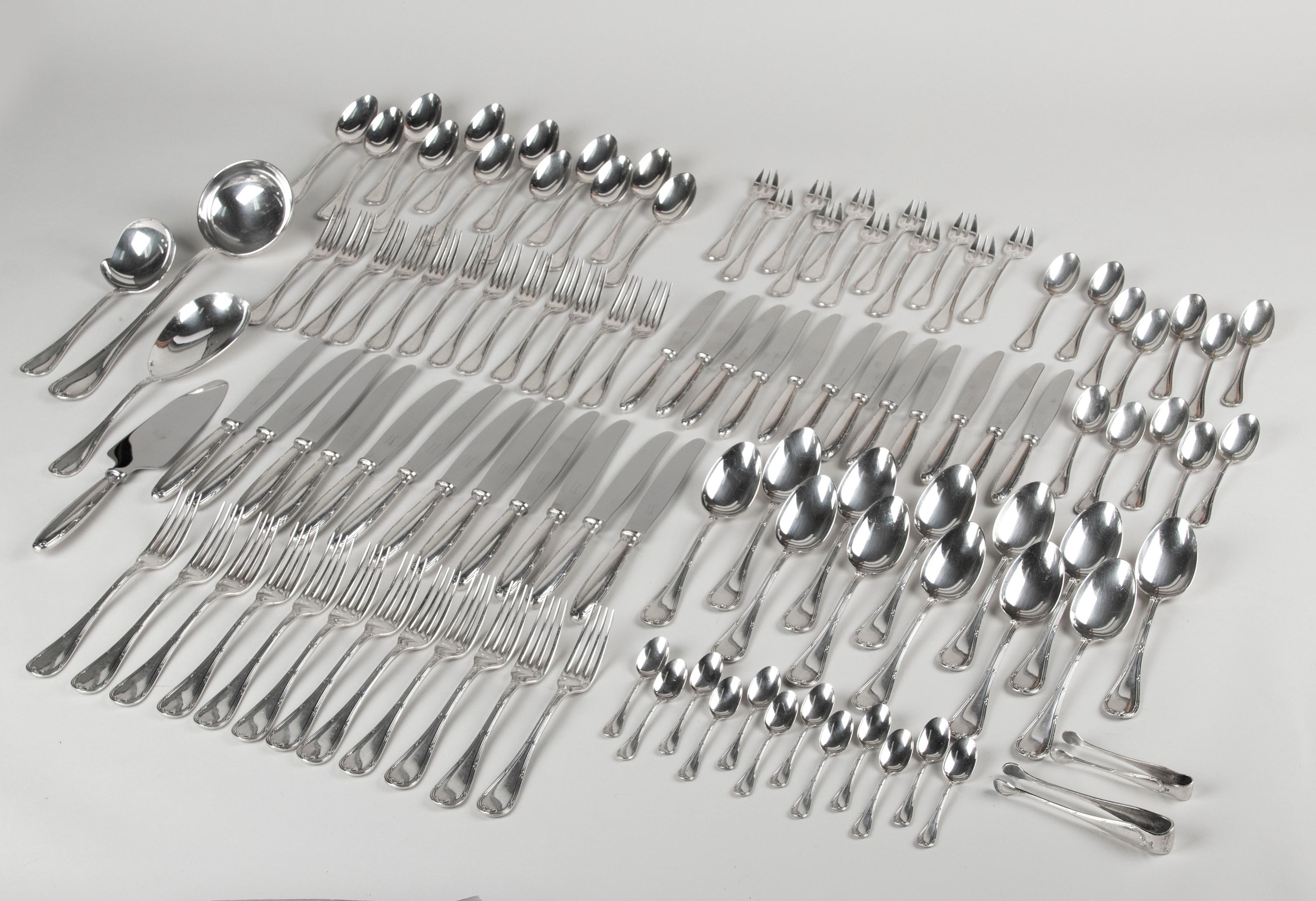 Beautiful silver plated cutlery set from the French brand Christofle. The cutlery is beautifully decorated with fine edges with bows. The name of this model is Rubans. This set is loose, no canteen is included. The cutlery is used, but looks very
