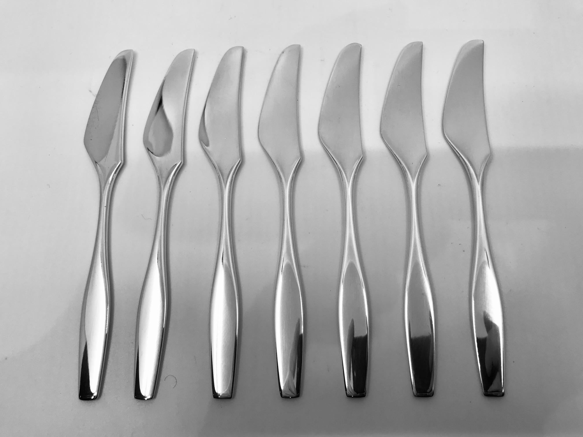 Hand-Crafted 113 Pieces Set of Hans Hansen Charlotte Sterling Silverware For Sale