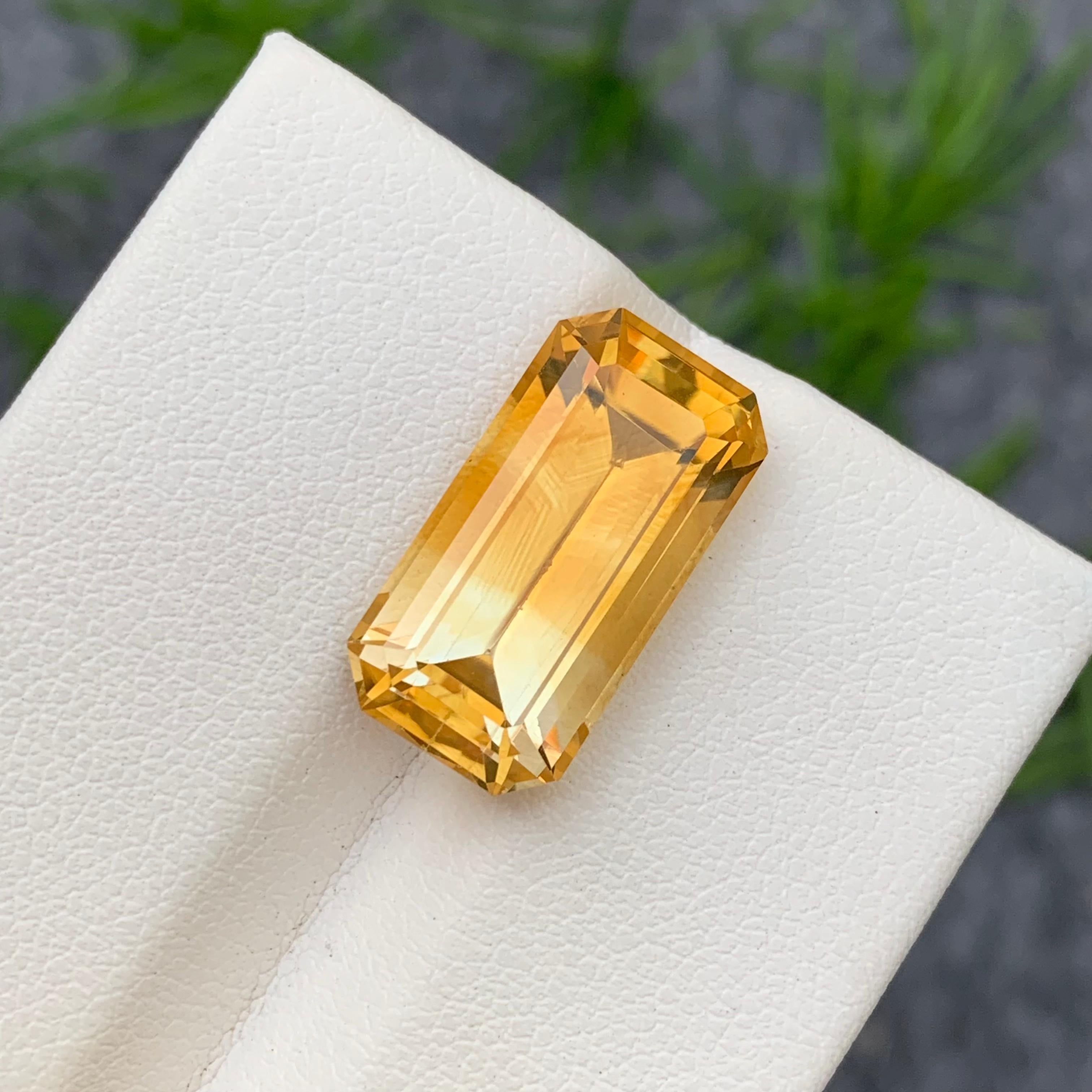 11.30 Carat Natural Loose Bicolor Yellow Citrine Emerald Cut For Pendant Jewelry For Sale 8