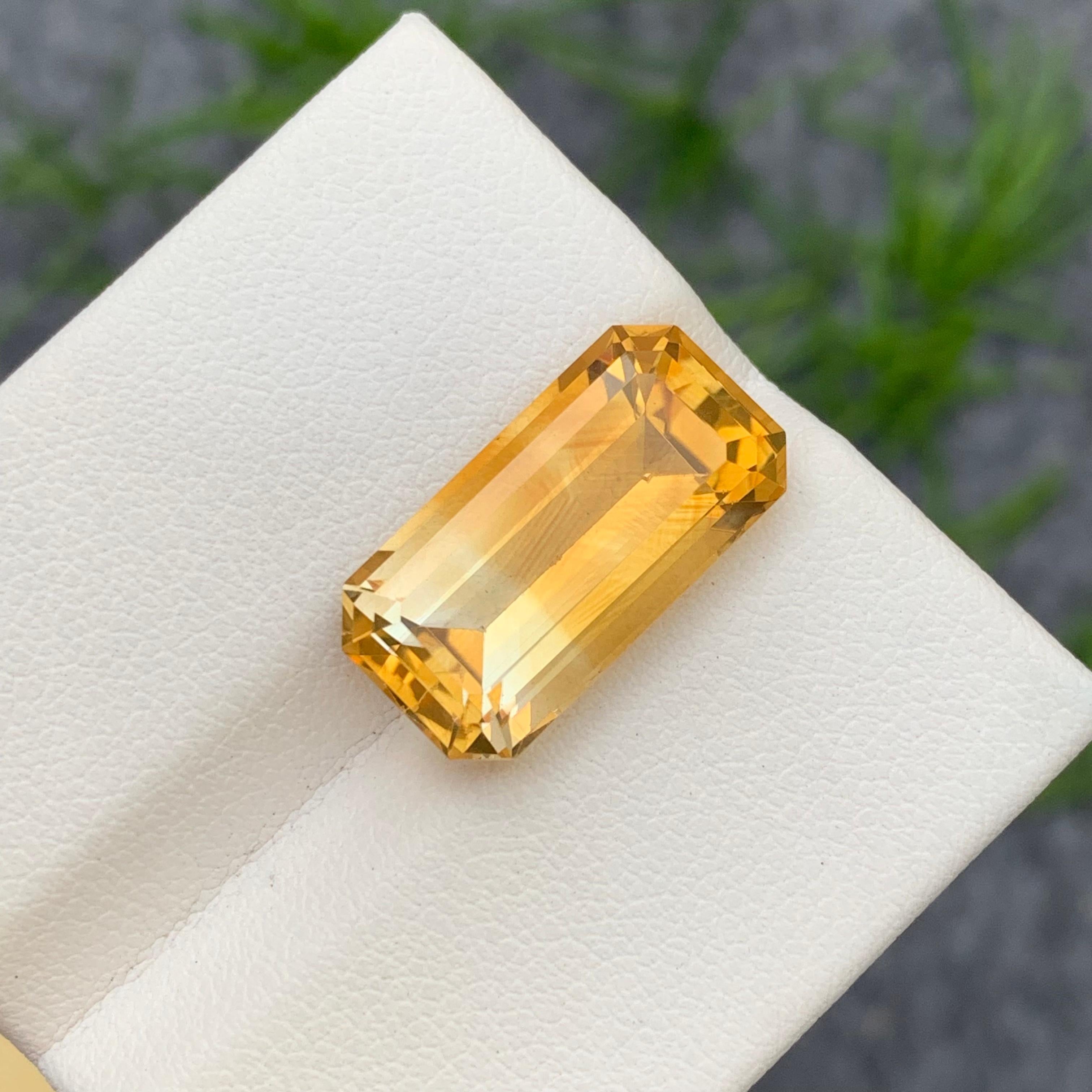 11.30 Carat Natural Loose Bicolor Yellow Citrine Emerald Cut For Pendant Jewelry For Sale 14
