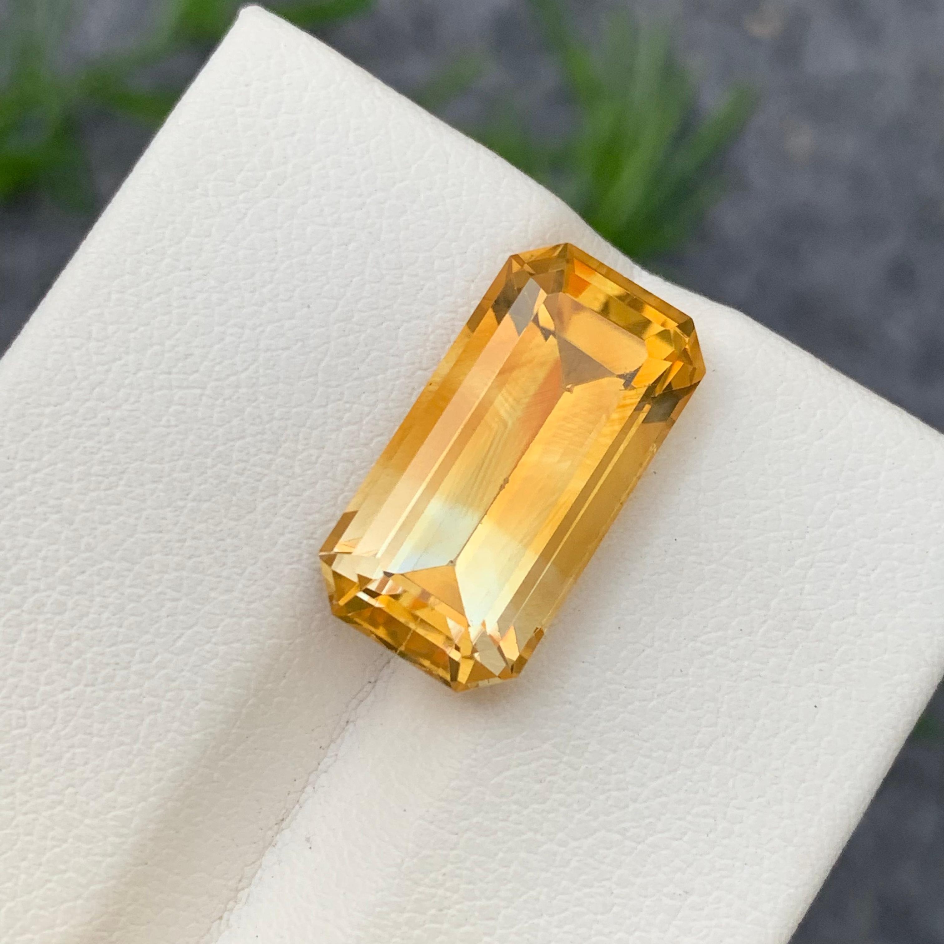 Arts and Crafts 11.30 Carat Natural Loose Bicolor Yellow Citrine Emerald Cut For Pendant Jewelry For Sale