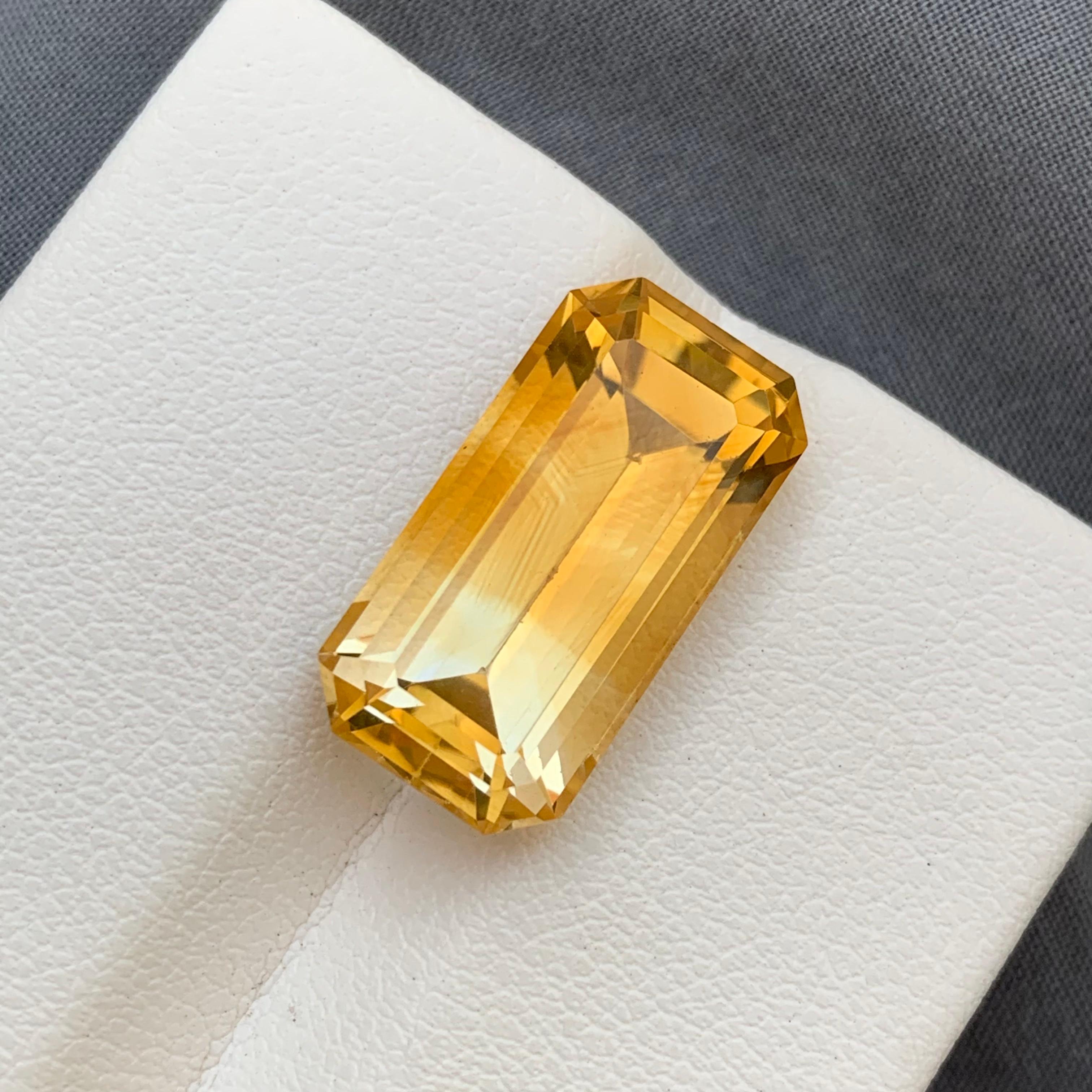Women's or Men's 11.30 Carat Natural Loose Bicolor Yellow Citrine Emerald Cut For Pendant Jewelry For Sale