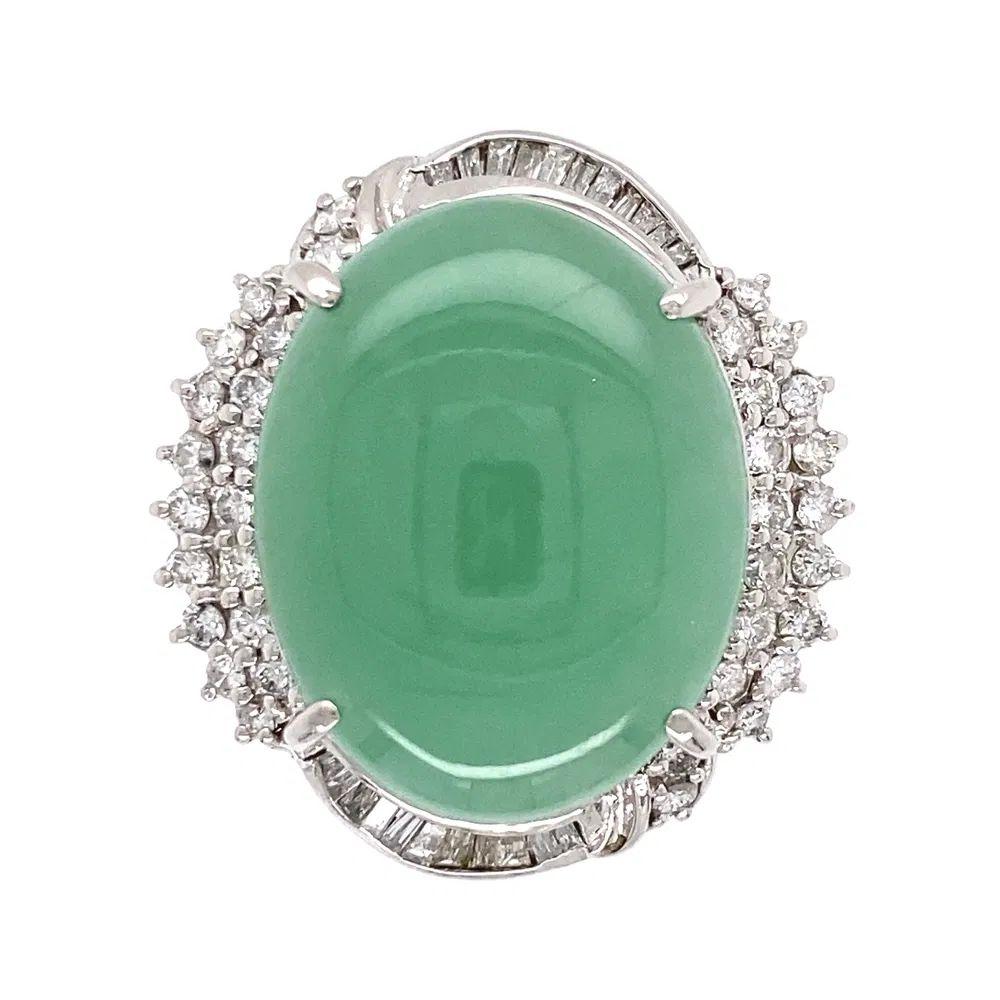Taille ovale 11.30 Carat Oval Jade Jadeite GIA et Diamond Platinum Vintage Statement Ring en vente