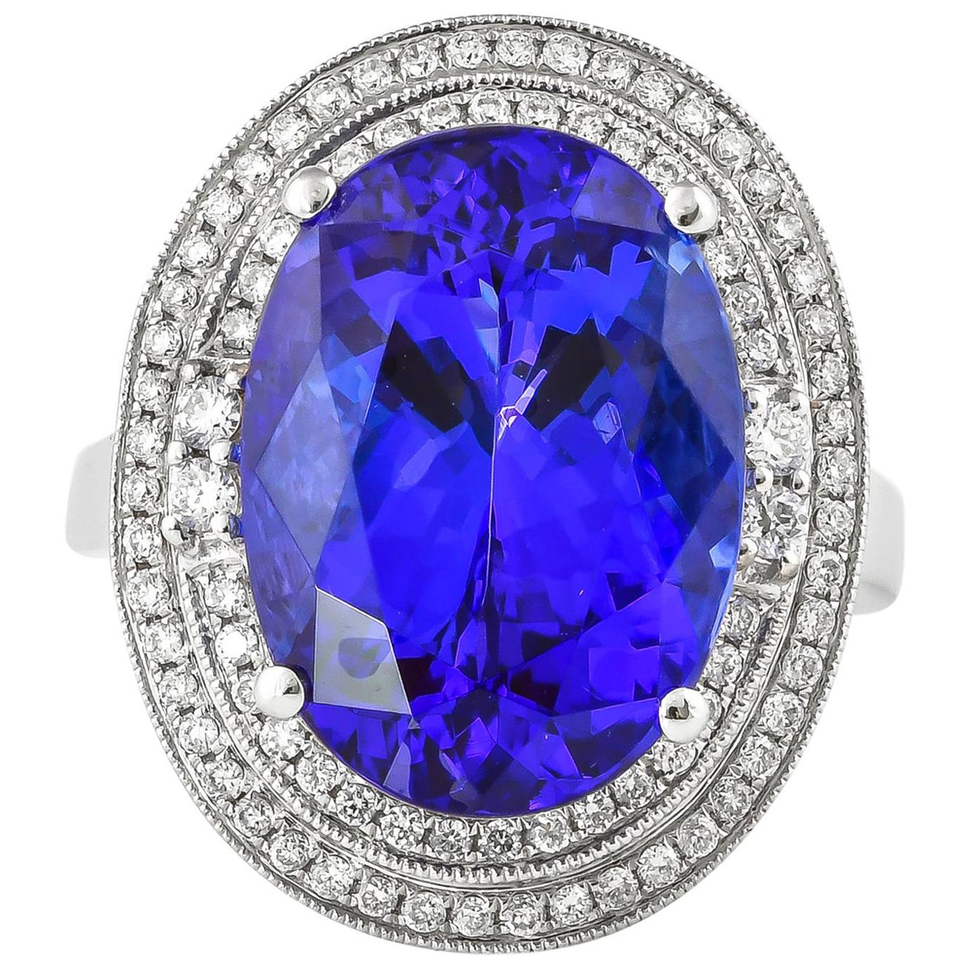 Bague en or blanc 18 carats, tanzanite de 11,3 carats et diamant blanc