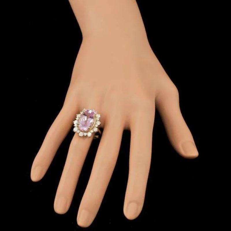 11.30 Carats Natural Kunzite and Diamond 14K Solid Yellow Gold Ring In New Condition For Sale In Los Angeles, CA