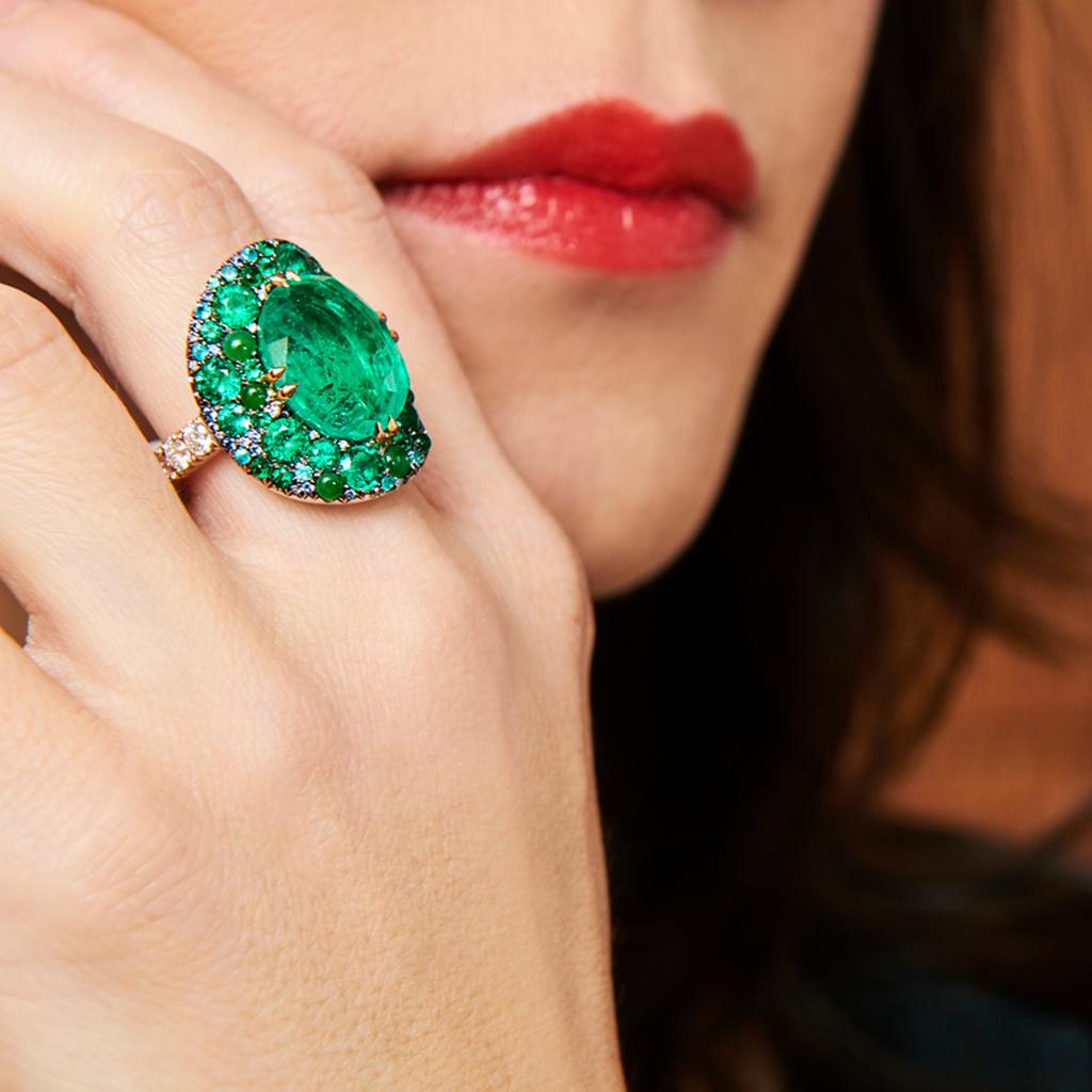 11.30 Ct. Colombian Emerald Burmese Jadeite Paraiba Tourmaline Blue Diamond Ring 8