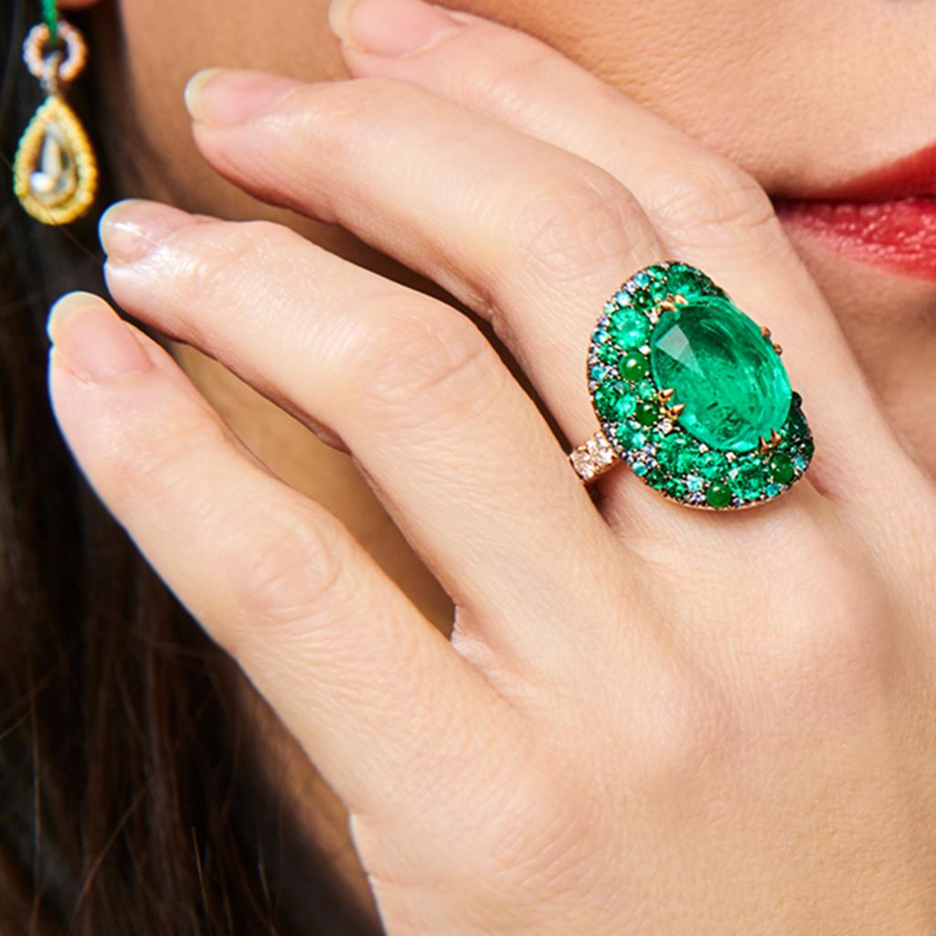 11.30 Ct. Colombian Emerald Burmese Jadeite Paraiba Tourmaline Blue Diamond Ring 9