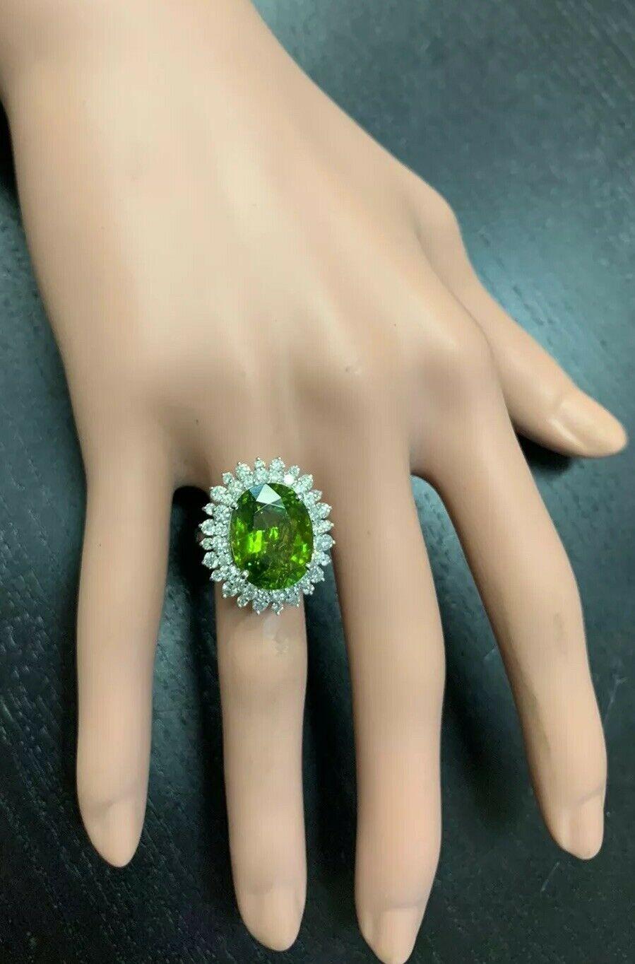 11.30 Ct Natural Looking Green Tourmaline and Diamond 14 Karat Solid Gold Ring For Sale 1