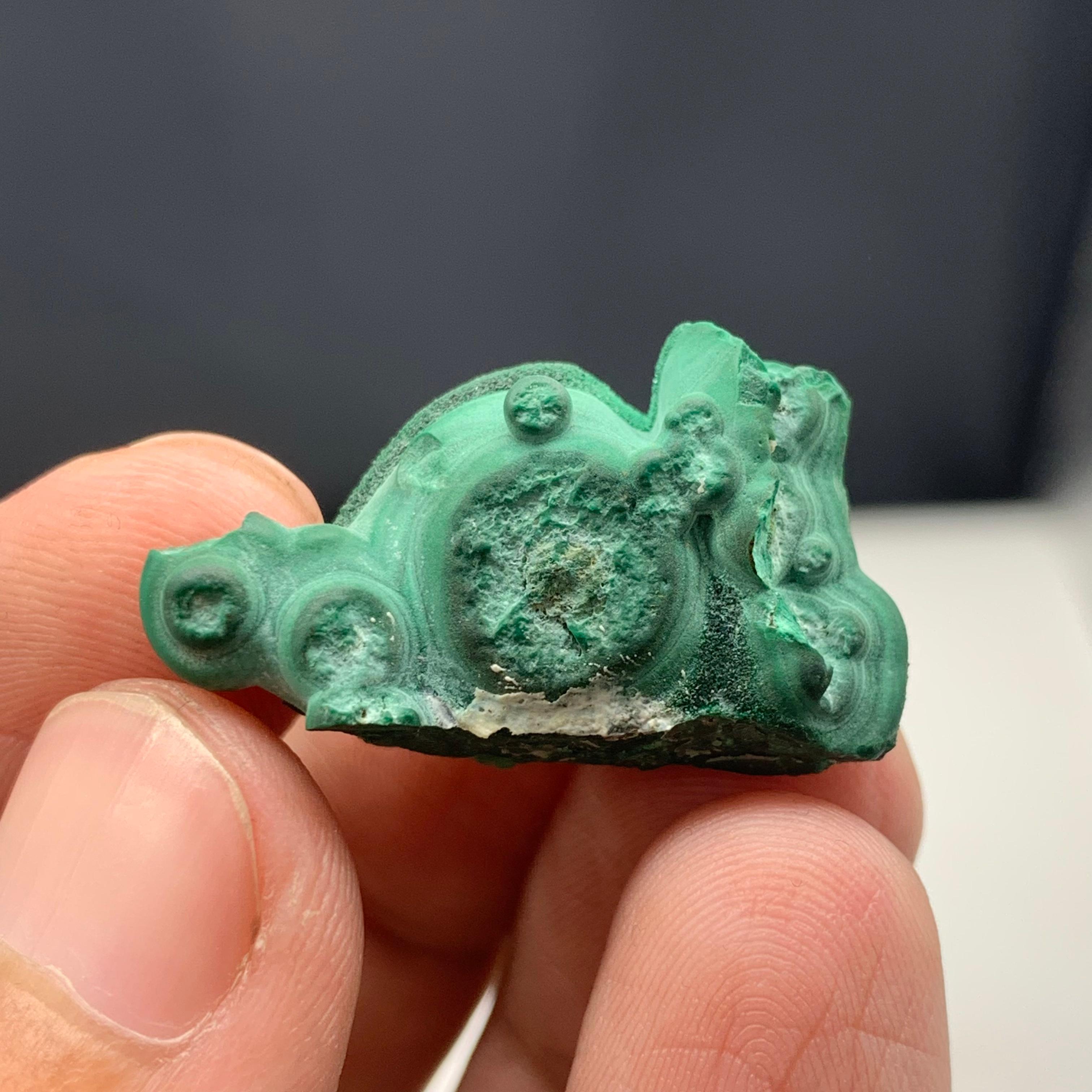 11.30 Gram Adorable Malachite Specimen From Guangdong, China  For Sale 3