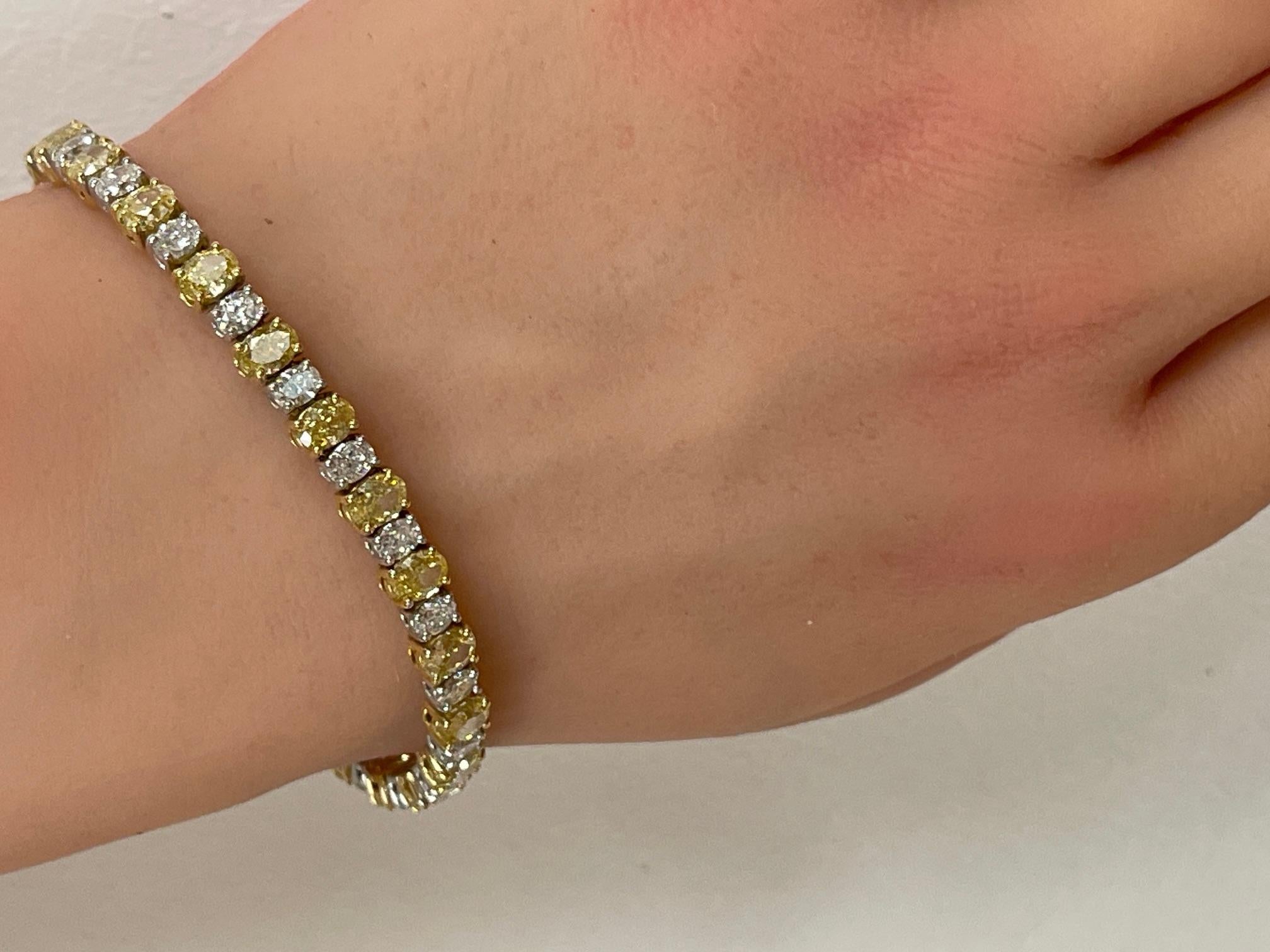 11.30Ctw. Alternating Fancy Yellow & Oval Diamond Bracelet in 18K Two Tone Gold For Sale 5