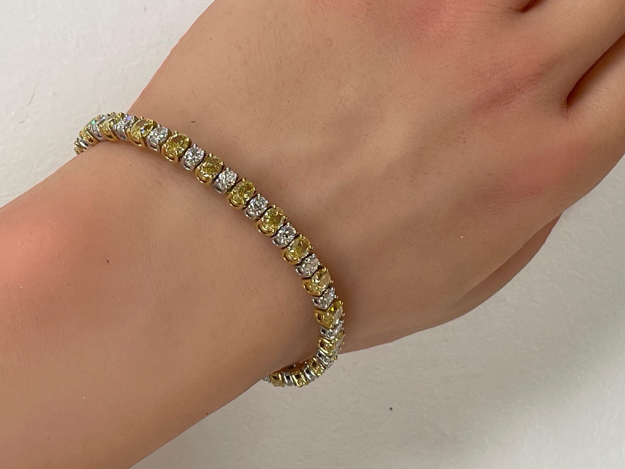11.30Ctw. Alternating Fancy Yellow & Oval Diamond Bracelet in 18K Two Tone Gold For Sale 7