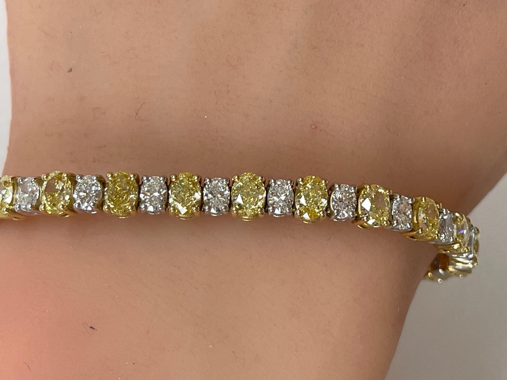 Women's 11.30Ctw. Alternating Fancy Yellow & Oval Diamond Bracelet in 18K Two Tone Gold For Sale