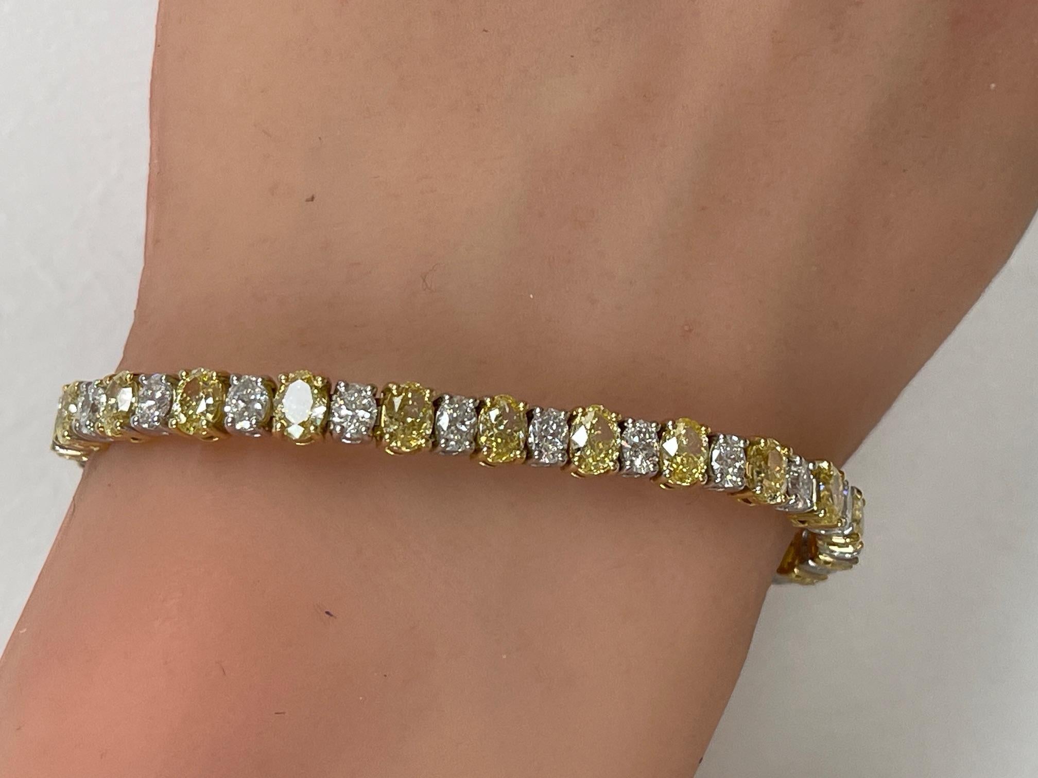 11.30Ctw. Alternating Fancy Yellow & Oval Diamond Bracelet in 18K Two Tone Gold For Sale 1