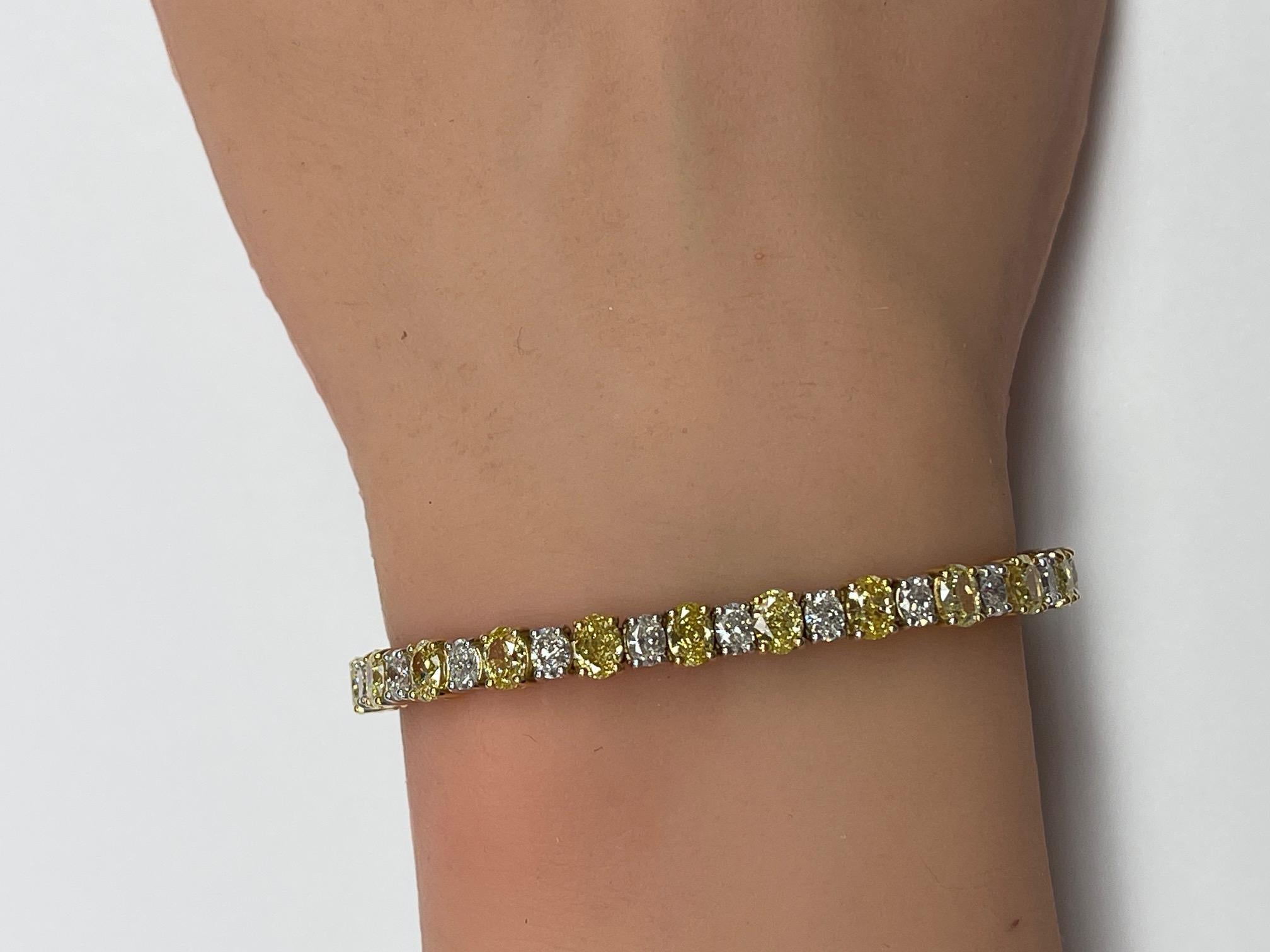 11.30Ctw. Alternating Fancy Yellow & Oval Diamond Bracelet in 18K Two Tone Gold For Sale 4