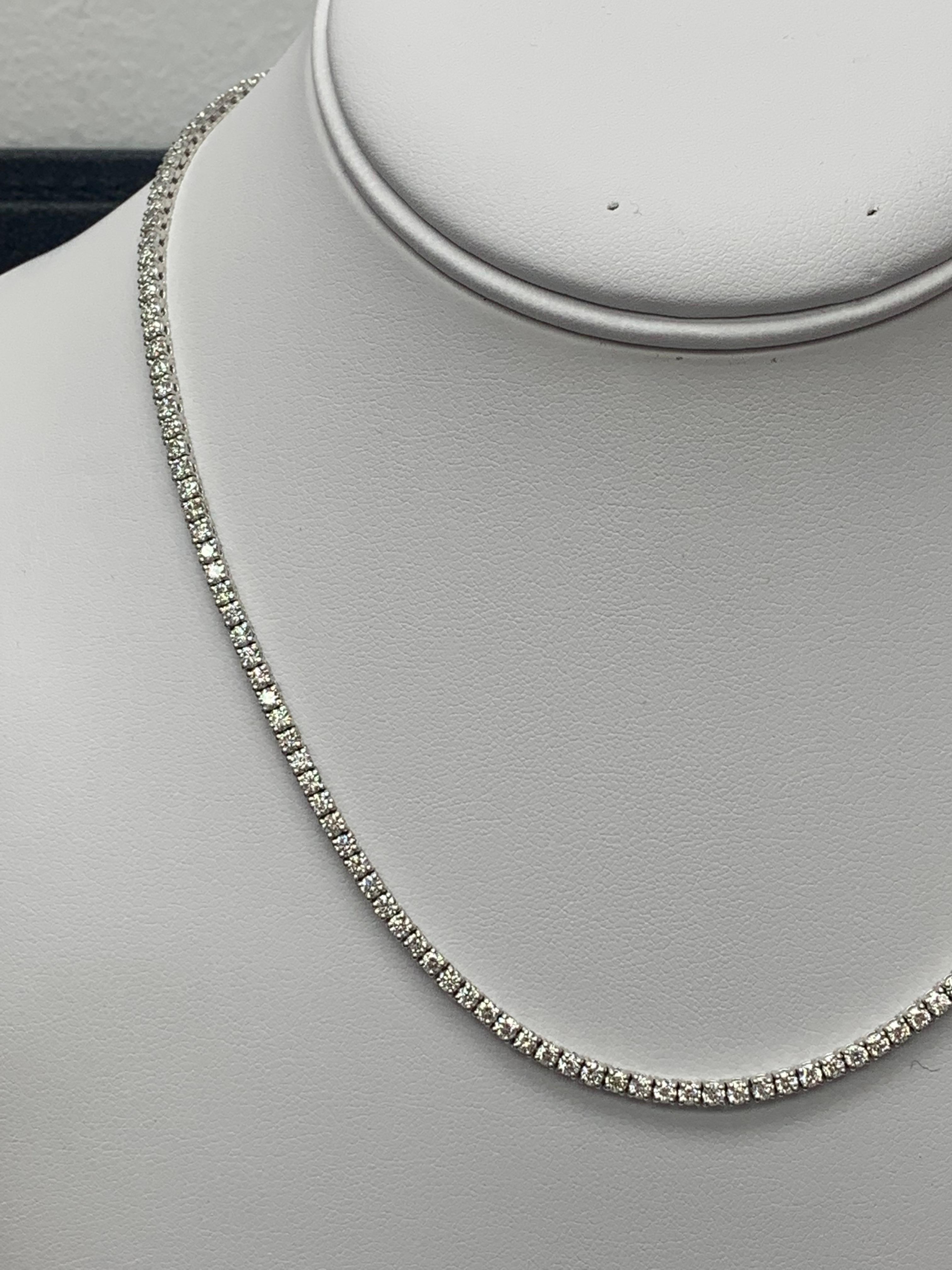 Modern 11.31 Carat Diamond Tennis Necklace in 14K White Gold For Sale
