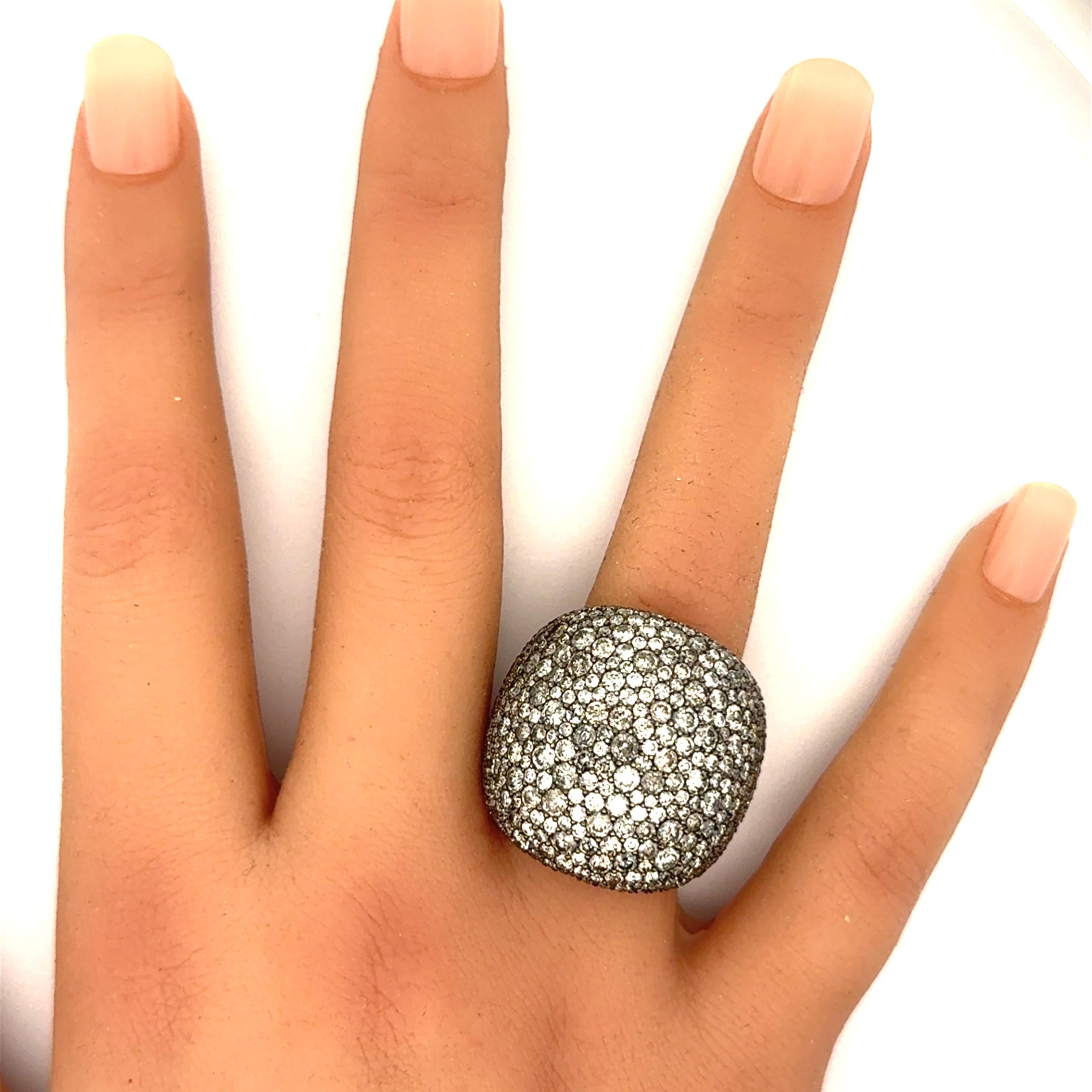11.32 Carat Diamond Pave 18k White Gold Wide Dome Band Ring (bague à large dôme en or blanc) Pour femmes en vente