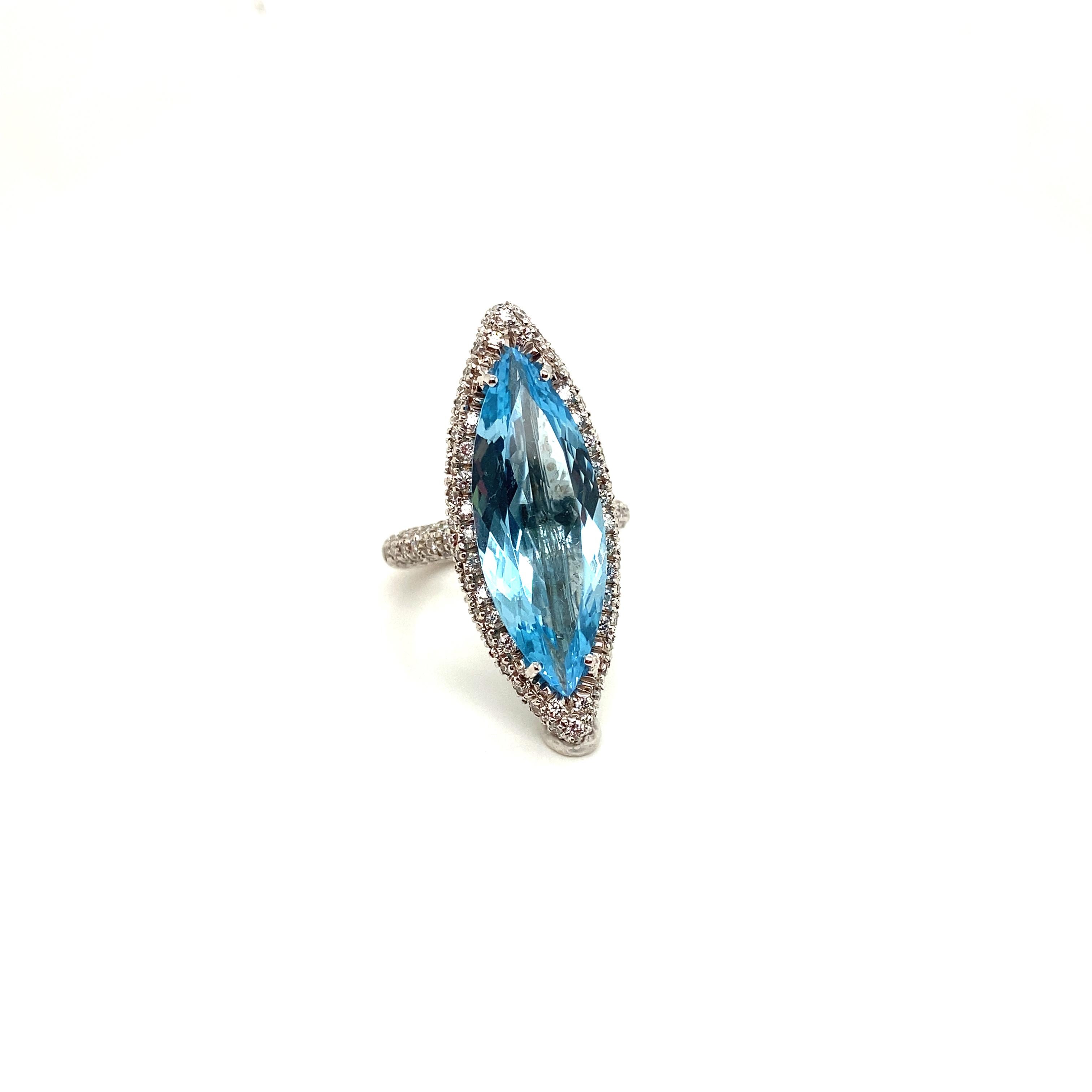 Contemporary 11.32 Carat Natural Marquise Cut Aquamarine and White Diamond Gold Cocktail Ring