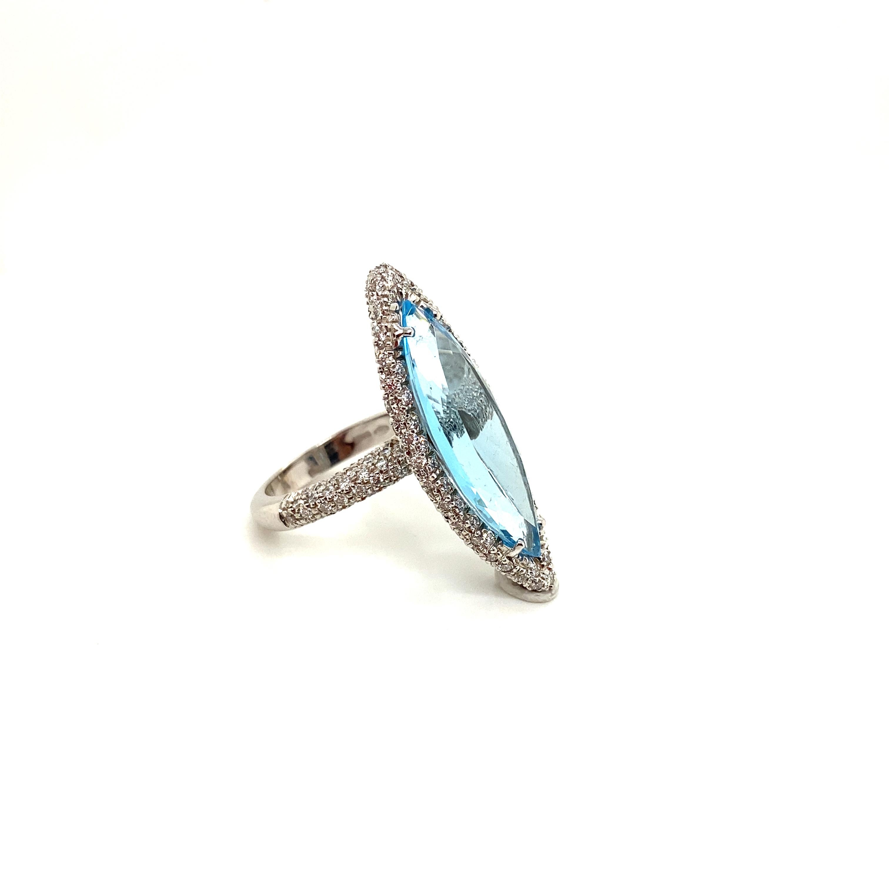 11.32 Carat Natural Marquise Cut Aquamarine and White Diamond Gold Cocktail Ring In New Condition In Hong Kong, HK