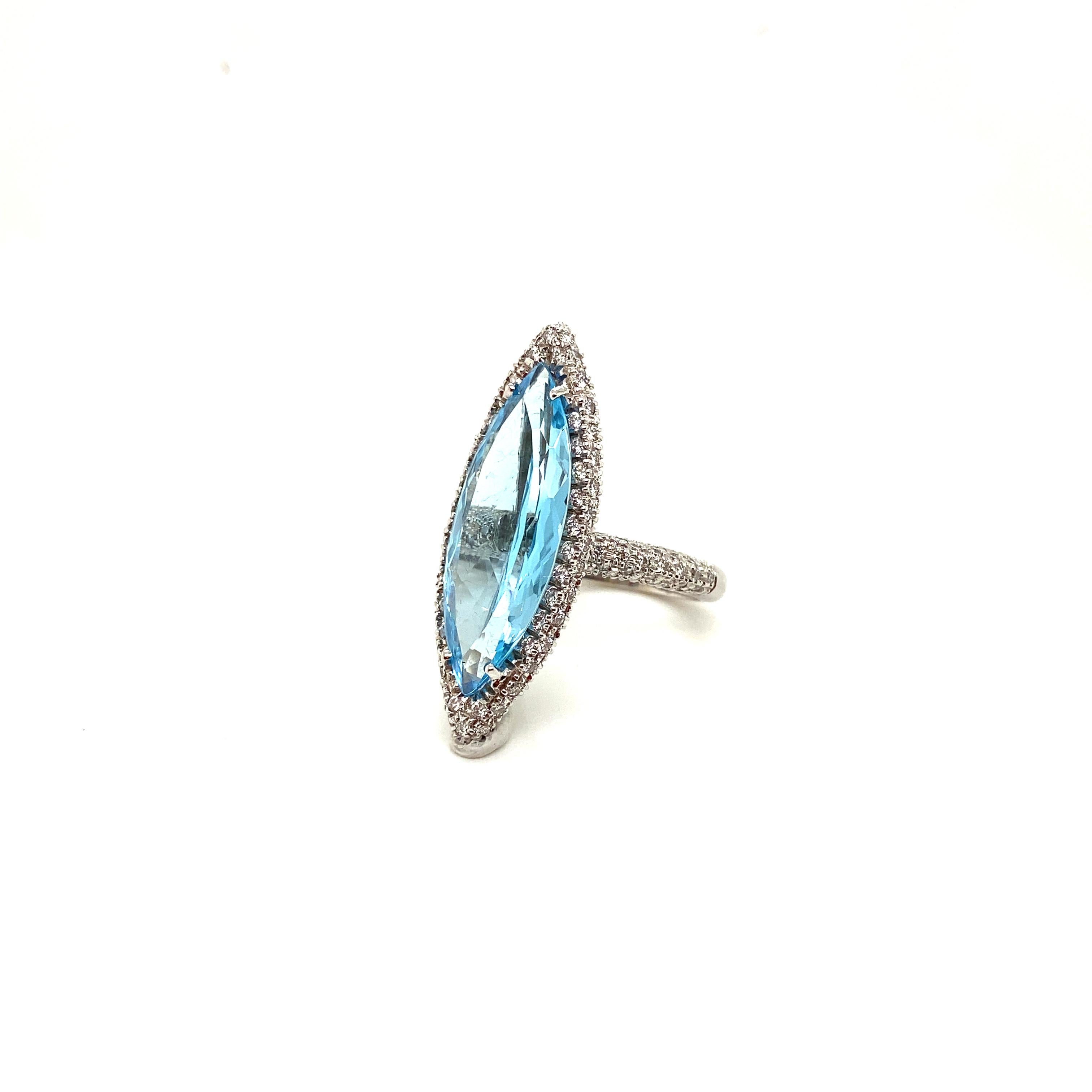 11.32 Carat Natural Marquise Cut Aquamarine and White Diamond Gold Cocktail Ring 1