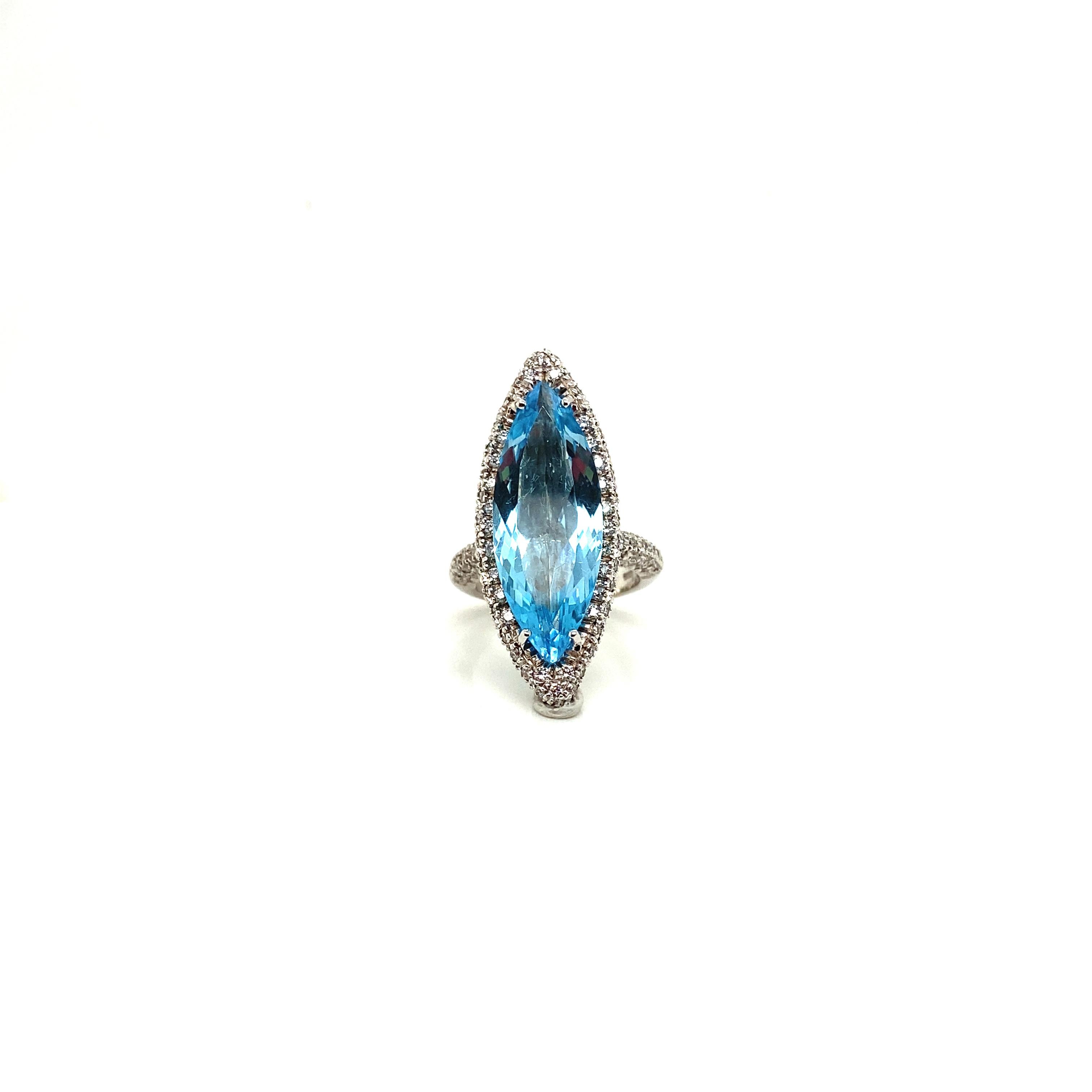 11.32 Carat Natural Marquise Cut Aquamarine and White Diamond Gold Cocktail Ring 2