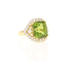 11.32 Carat Peridot Diamond 18 Karat Yellow Gold Ring