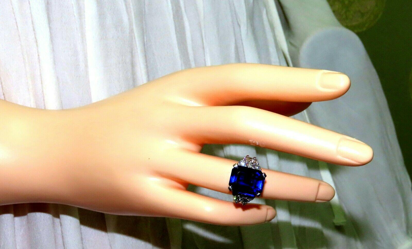 Women's or Men's 11.32 Carat Lab Sapphire Diamonds Ring Vivid Royal Blue 14 Karat