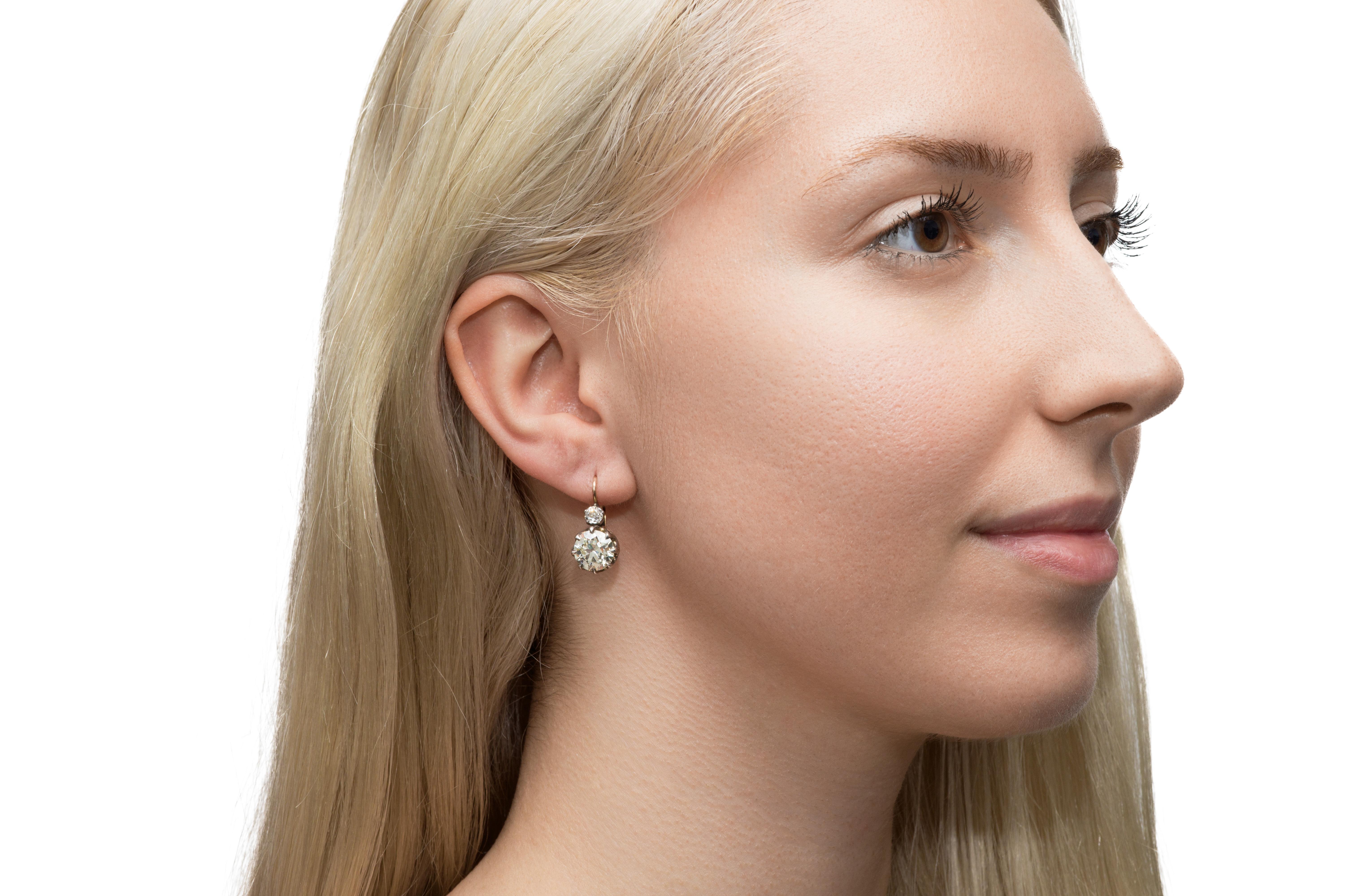 Boucles d'oreilles pendantes avec grappe de diamants de 11,33 carats de taille européenne ancienne en vente 4