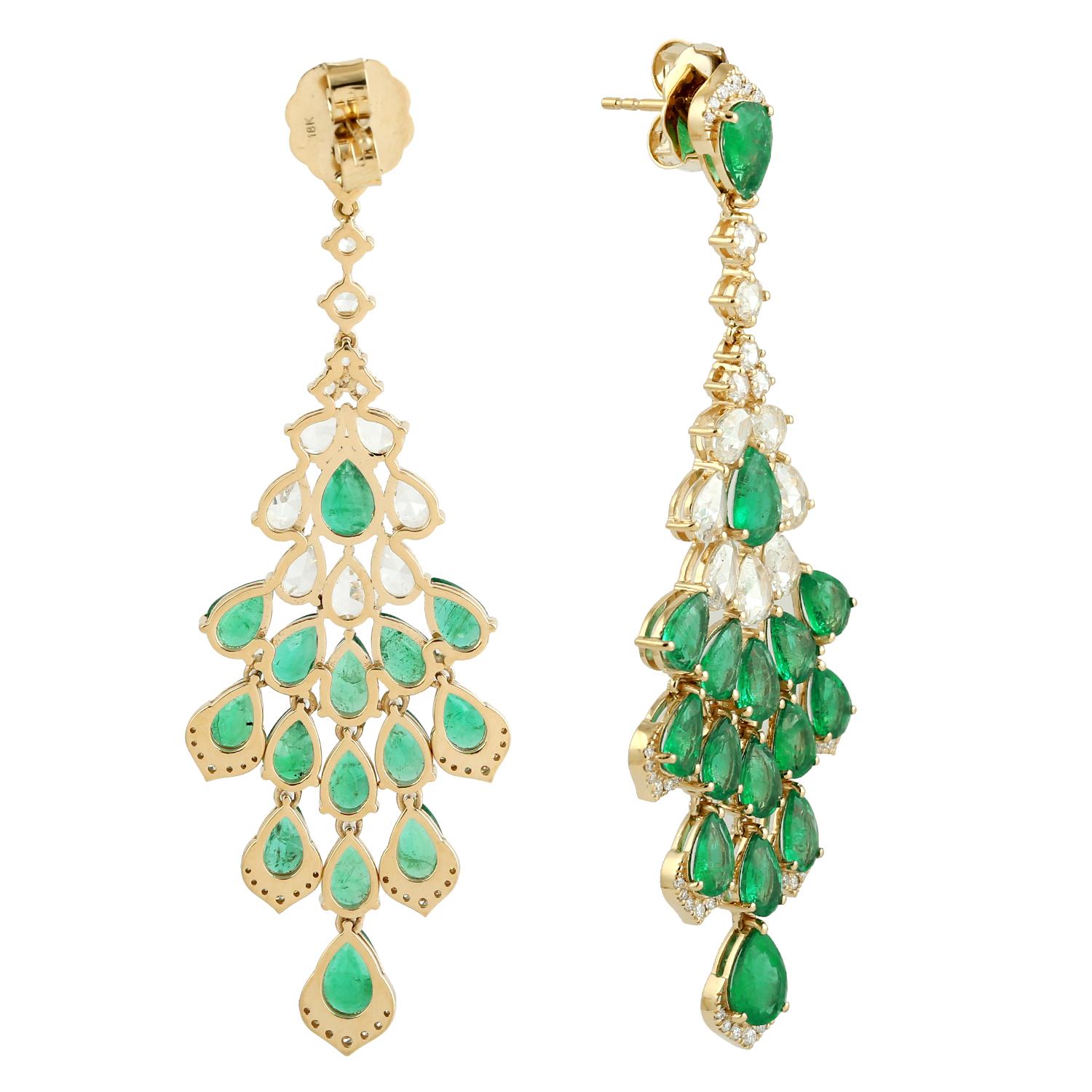 Art Deco 11.34ct Pear Shaped Emerald Dangle Earrings With Diamonds In 18k Yellow Gold For Sale
