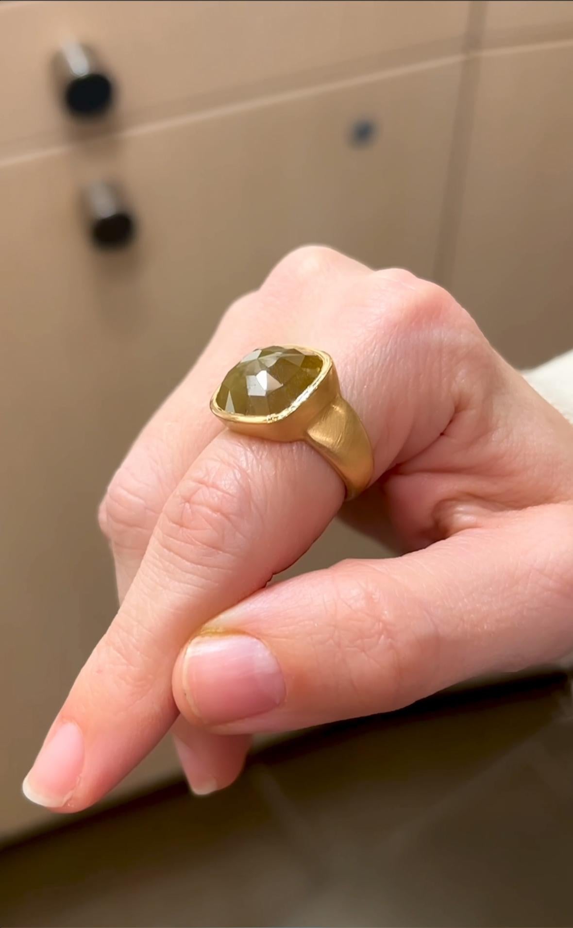 Taglio misto Anello unico in oro rosa con diamanti taglio Fancy da 11,35 carati, Gellner 2024 in vendita
