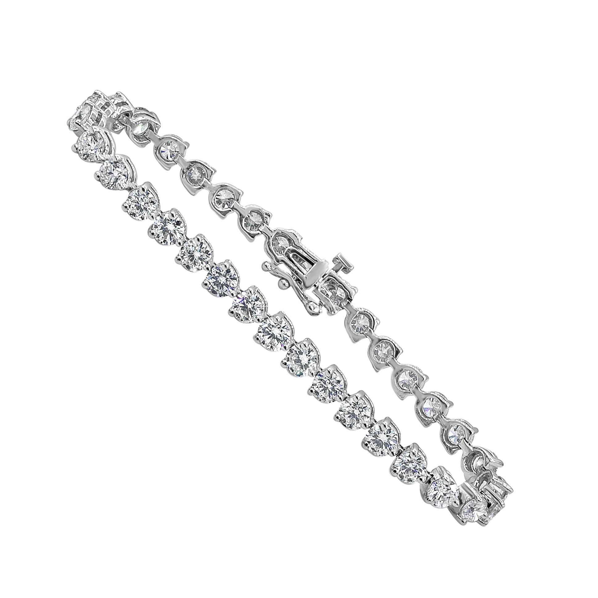 Roman Malakov Bracelet tennis à trois griffes avec diamants ronds de 11,35 carats au total en vente