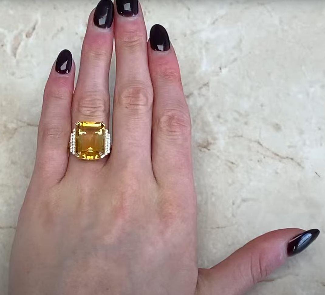 11.35ct Emerald Cut Natural Citrine Cocktail Ring, 18k Yellow Gold For Sale 5