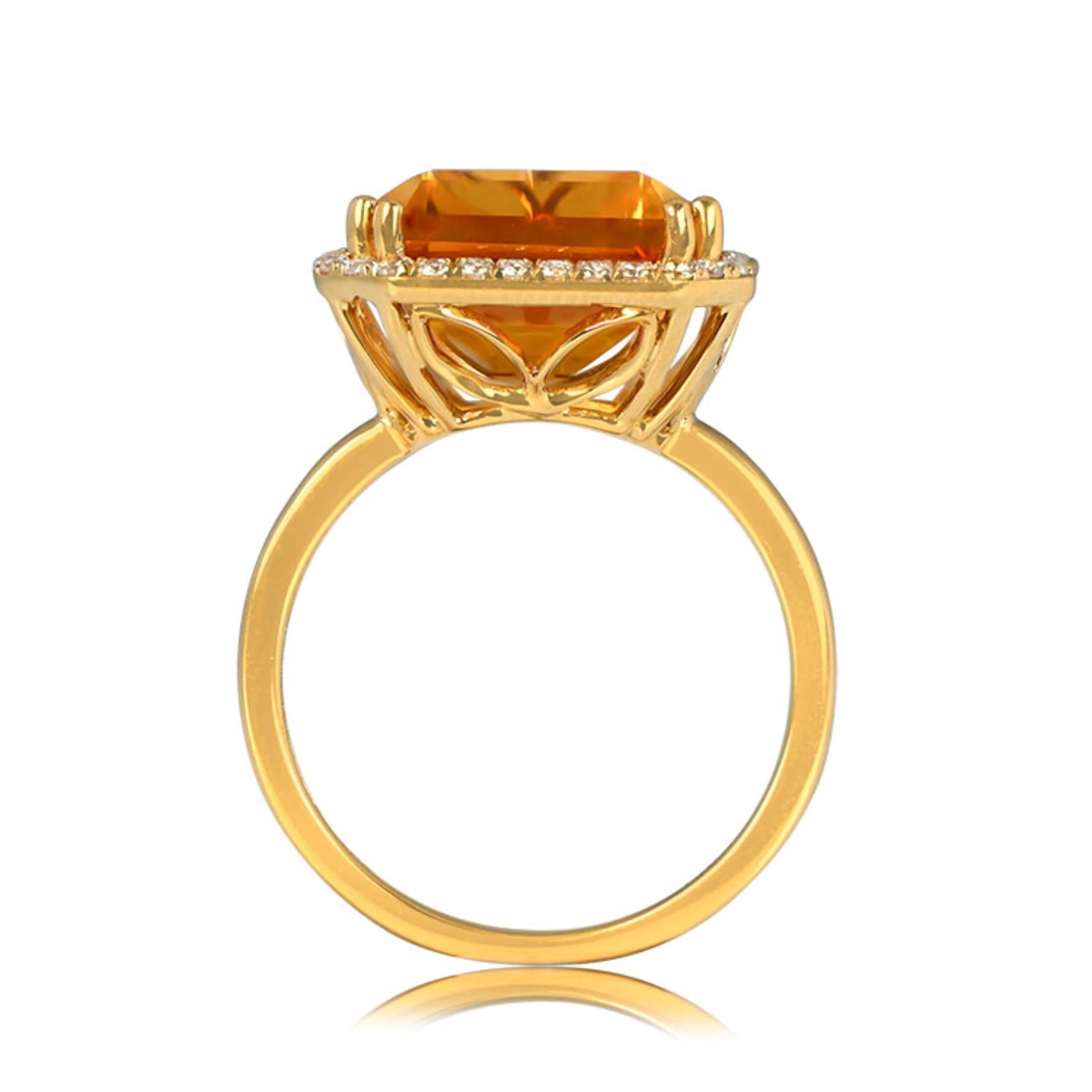 Women's 11.35ct Emerald Cut Natural Citrine Cocktail Ring, Diamond Halo, 18k Yellow Gold For Sale