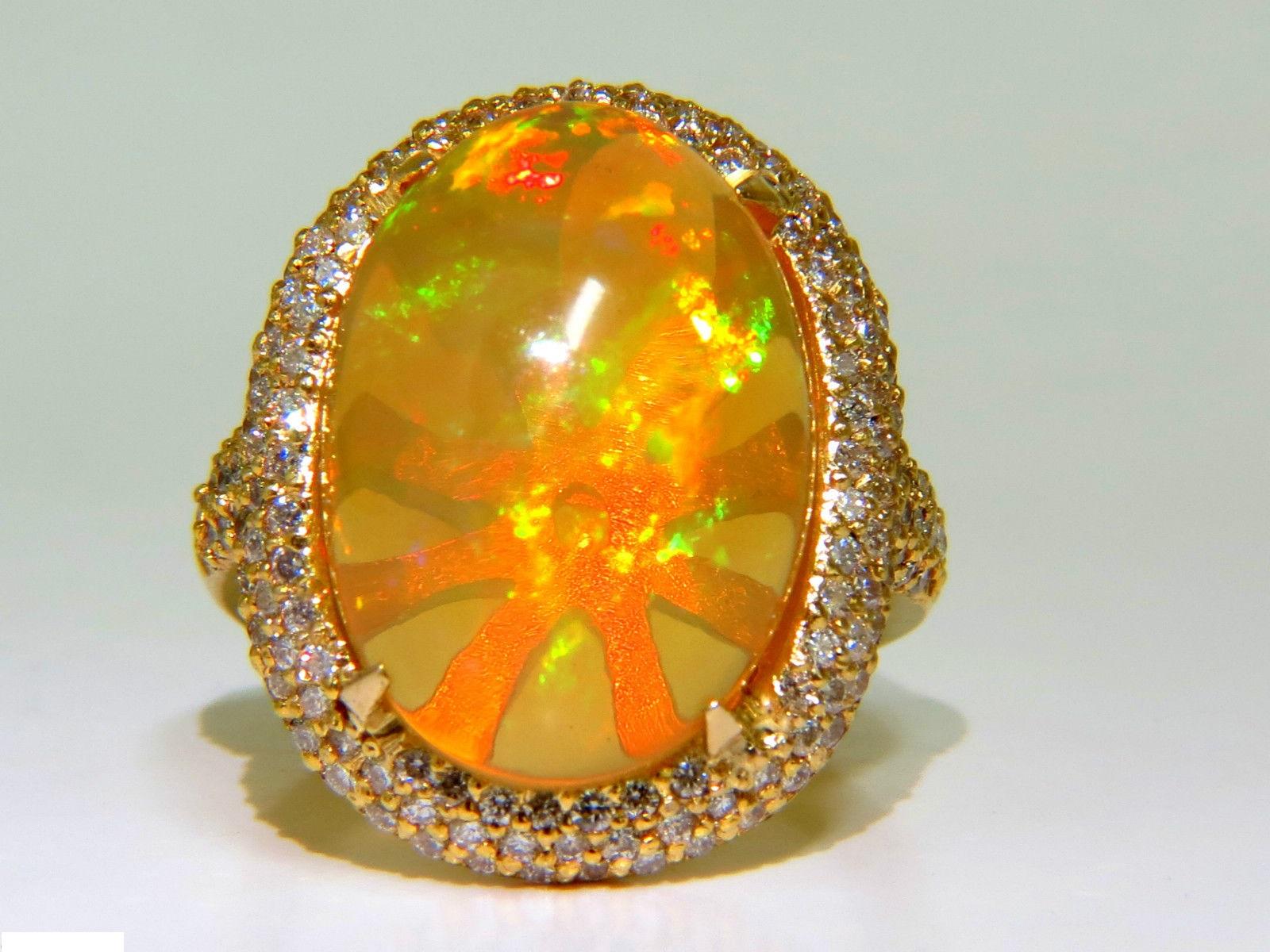 Bague rare en or 14 carats avec opale holographique naturelle de 11,36 carats et diamant en vente 2