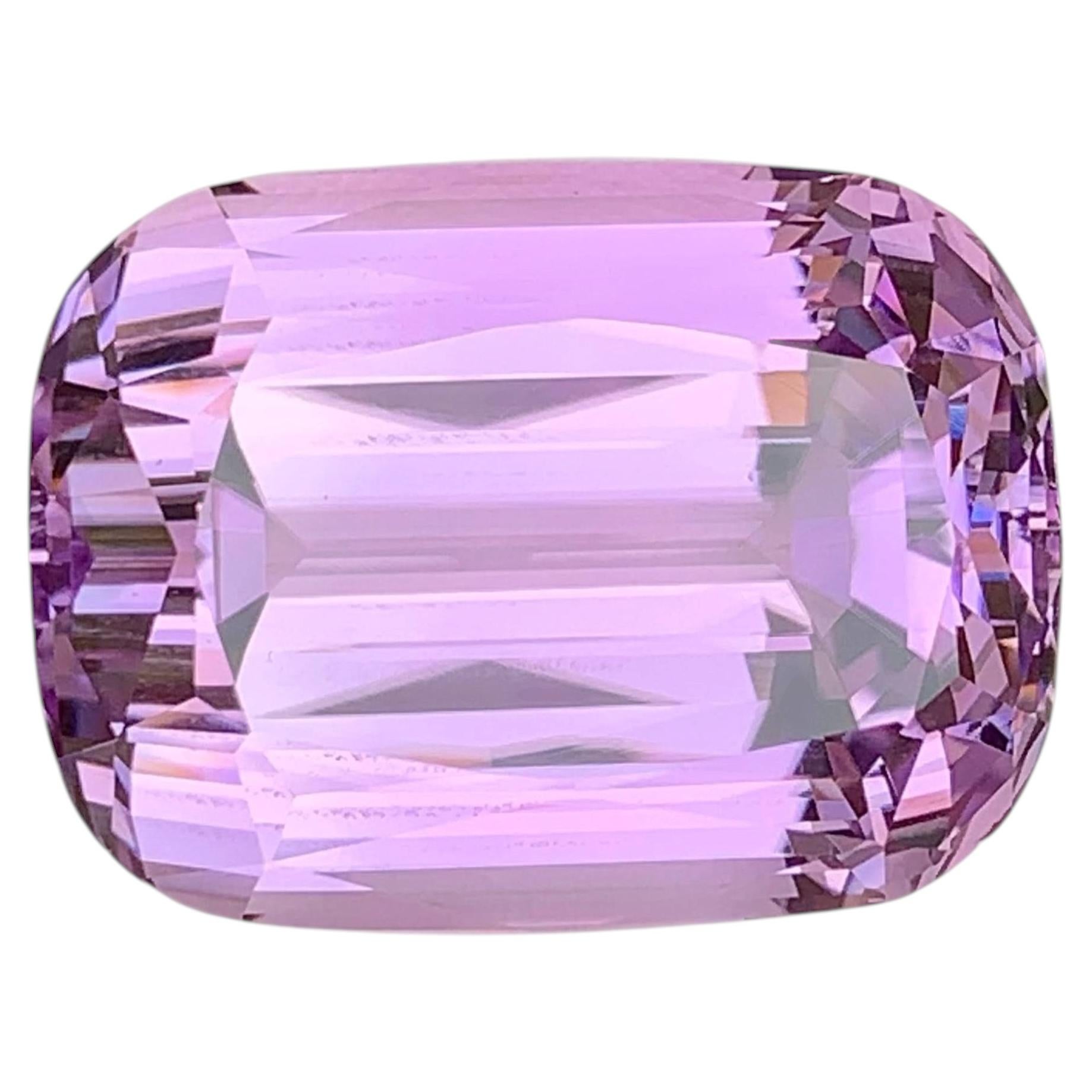 Pierre de kunzite rose afghane naturelle de 113,75 carats, taille « coussin », destinée à la joaillerie