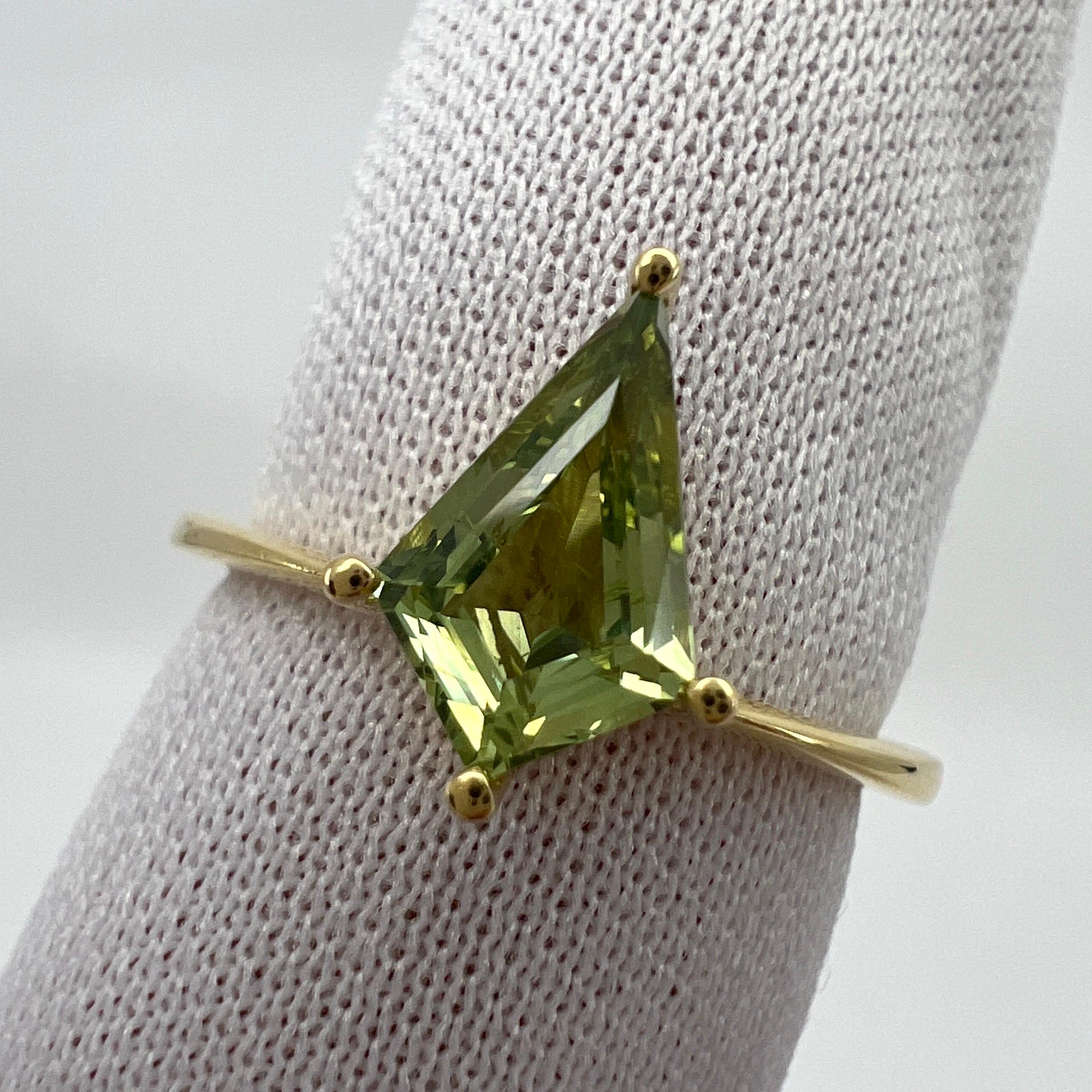 1.13ct Mint Green Sapphire Fancy Kite Cut 18k Yellow Gold Modern Solitaire Ring 1