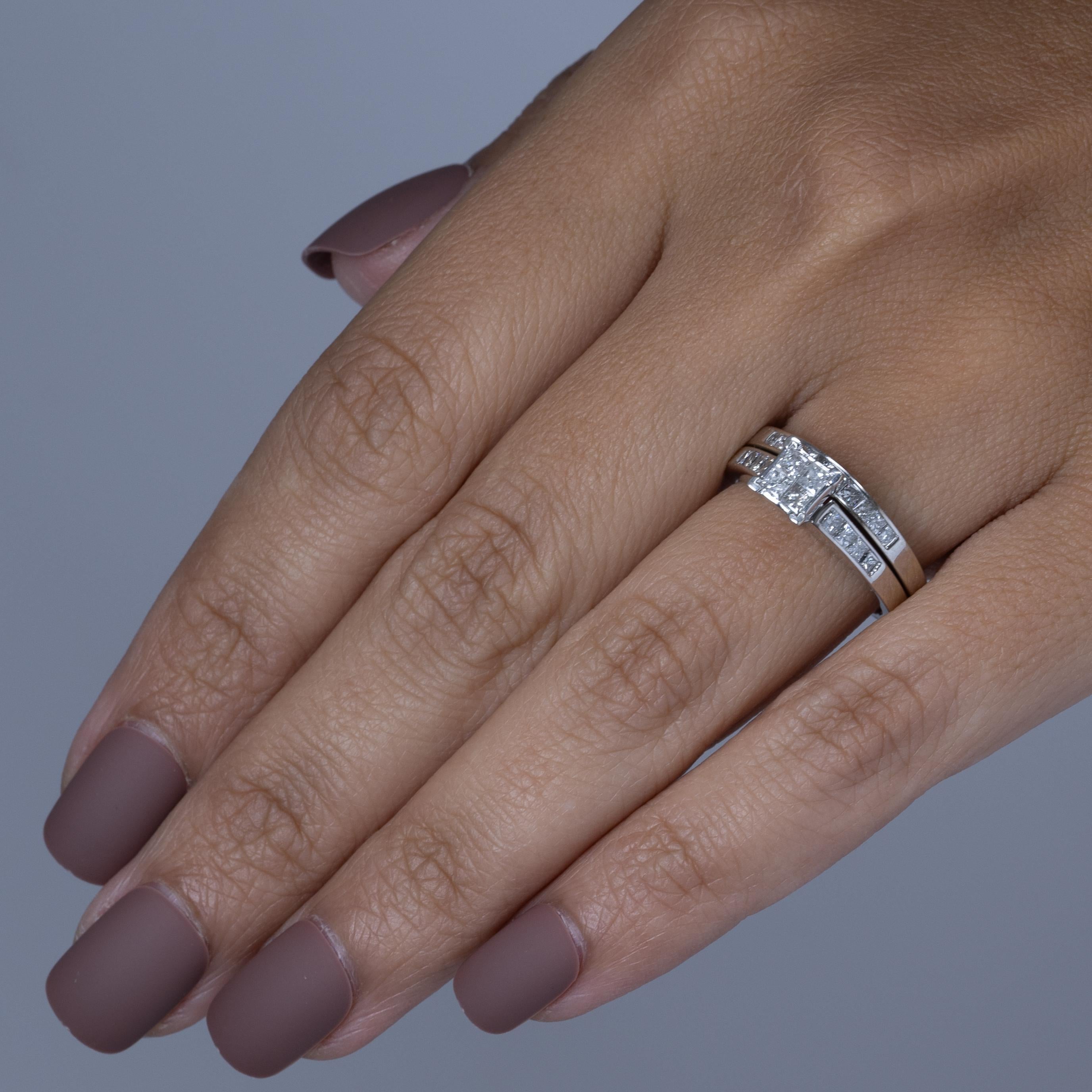 1,13 Karat Diamant-Verlobungsring mit Prinzessinnenschliff „Invisible Set“ in 14 Karat, Hochzeitsring 4